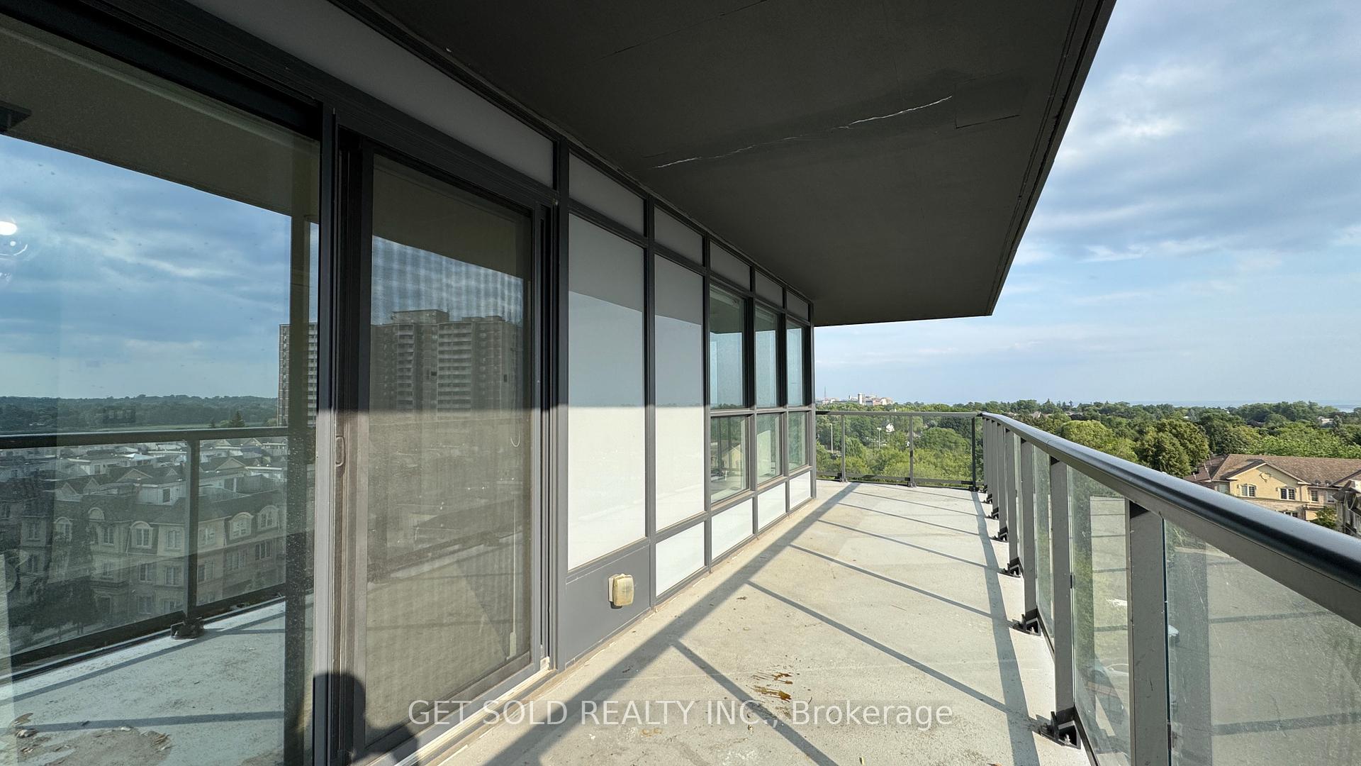 Photo 11 of Unit 707, 1255 Bayly Street, Pickering, Bay Ridges — HOMEH