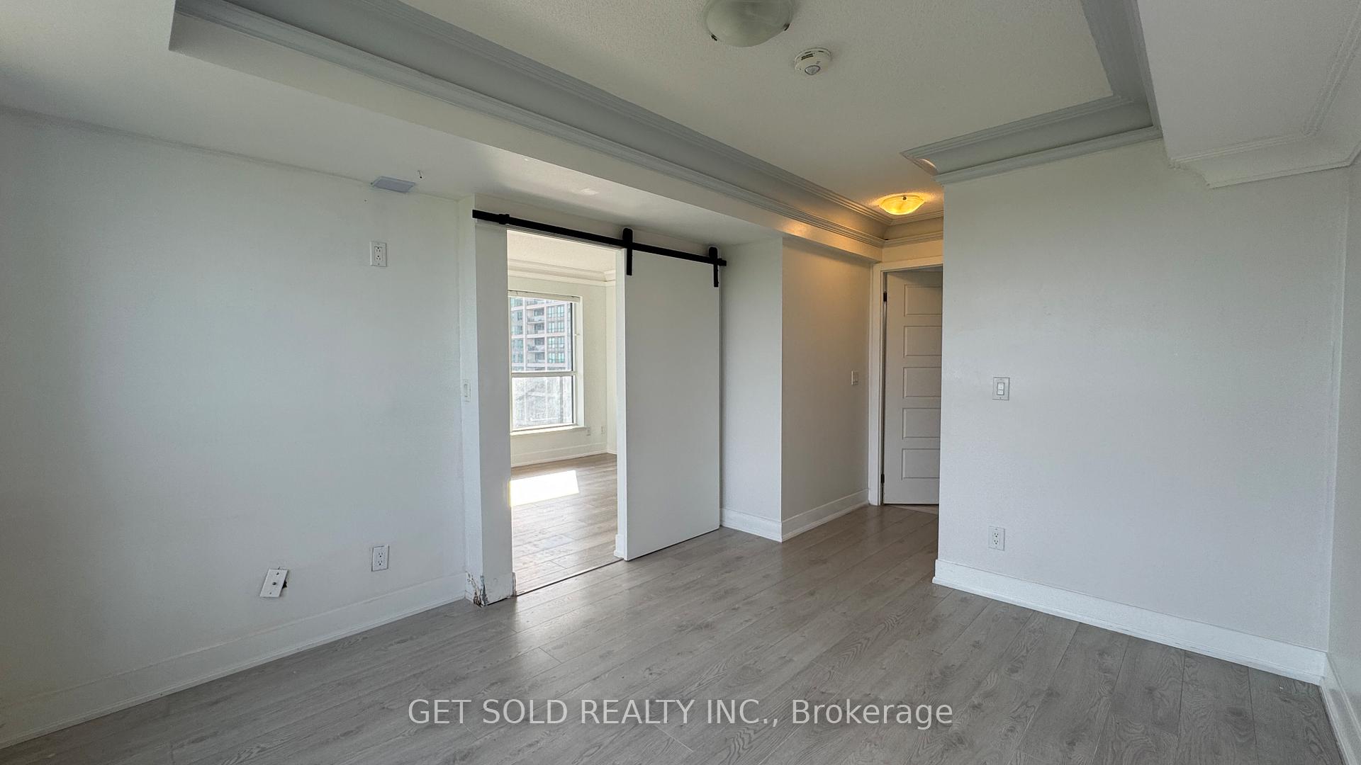 Photo 13 of Unit 707, 1255 Bayly Street, Pickering, Bay Ridges — HOMEH