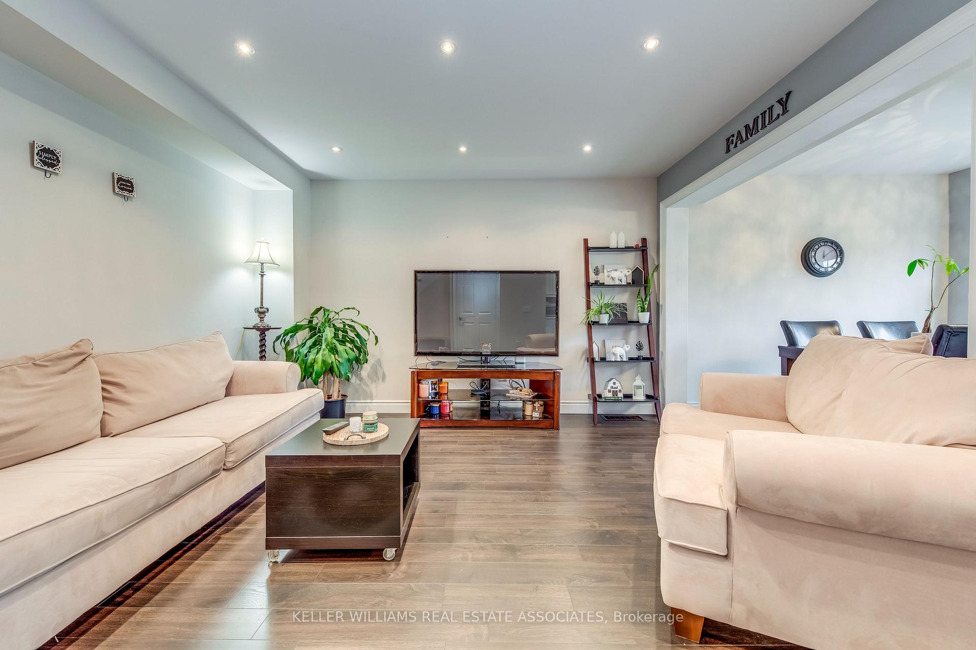 Photo 10 of Unit 97, 9900 McLaughlin Road N, Brampton, Fletcher's Creek Village — HOMEH