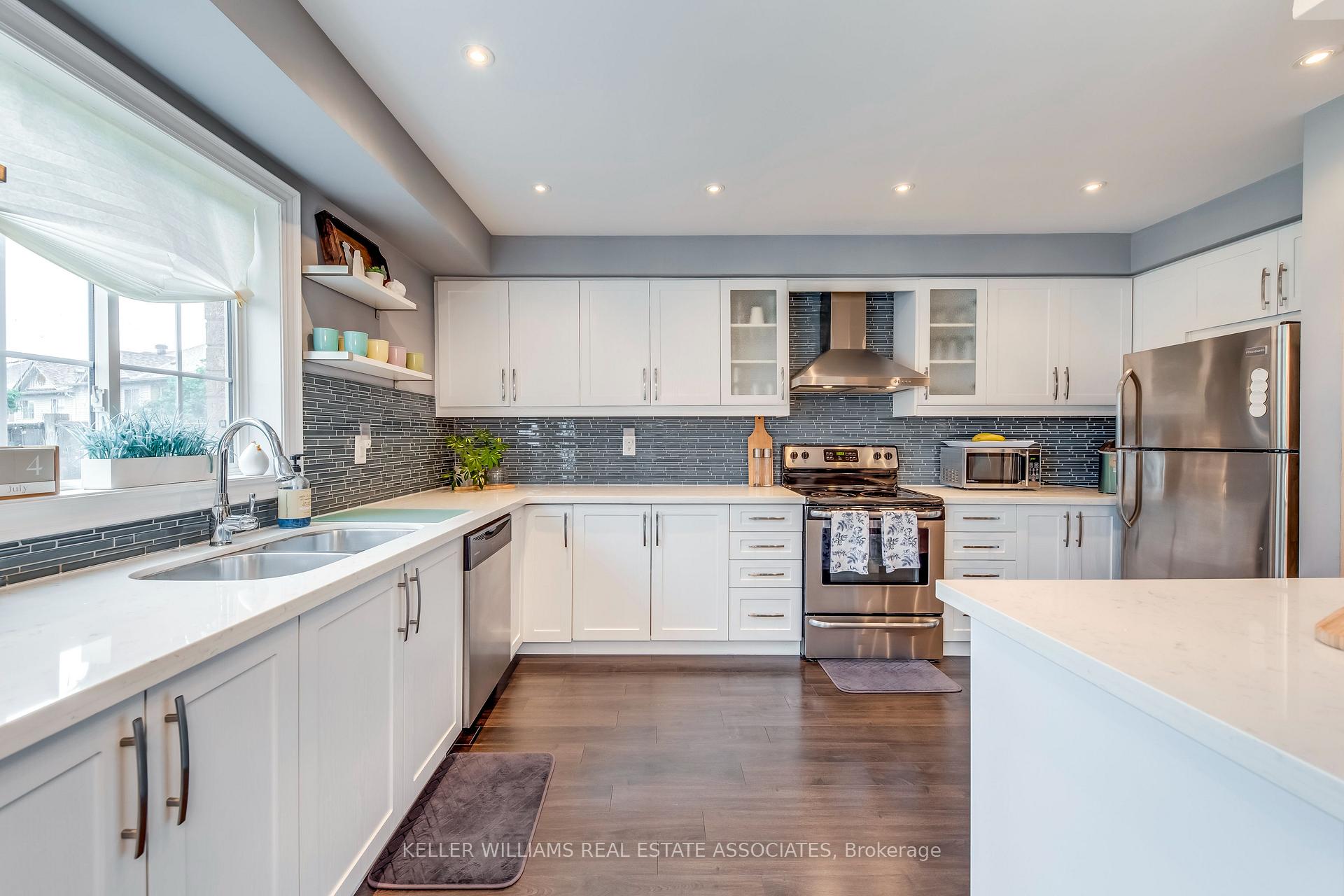 Photo 6 of Unit 97, 9900 McLaughlin Road N, Brampton, Fletcher's Creek Village — HOMEH
