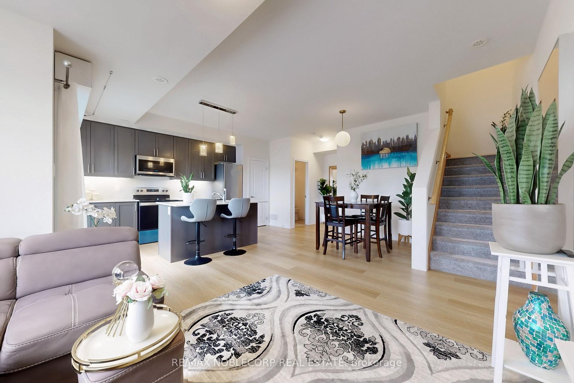 Photo 9 of Unit 15, 470 Beresford Path, Oshawa, Central — HOMEH