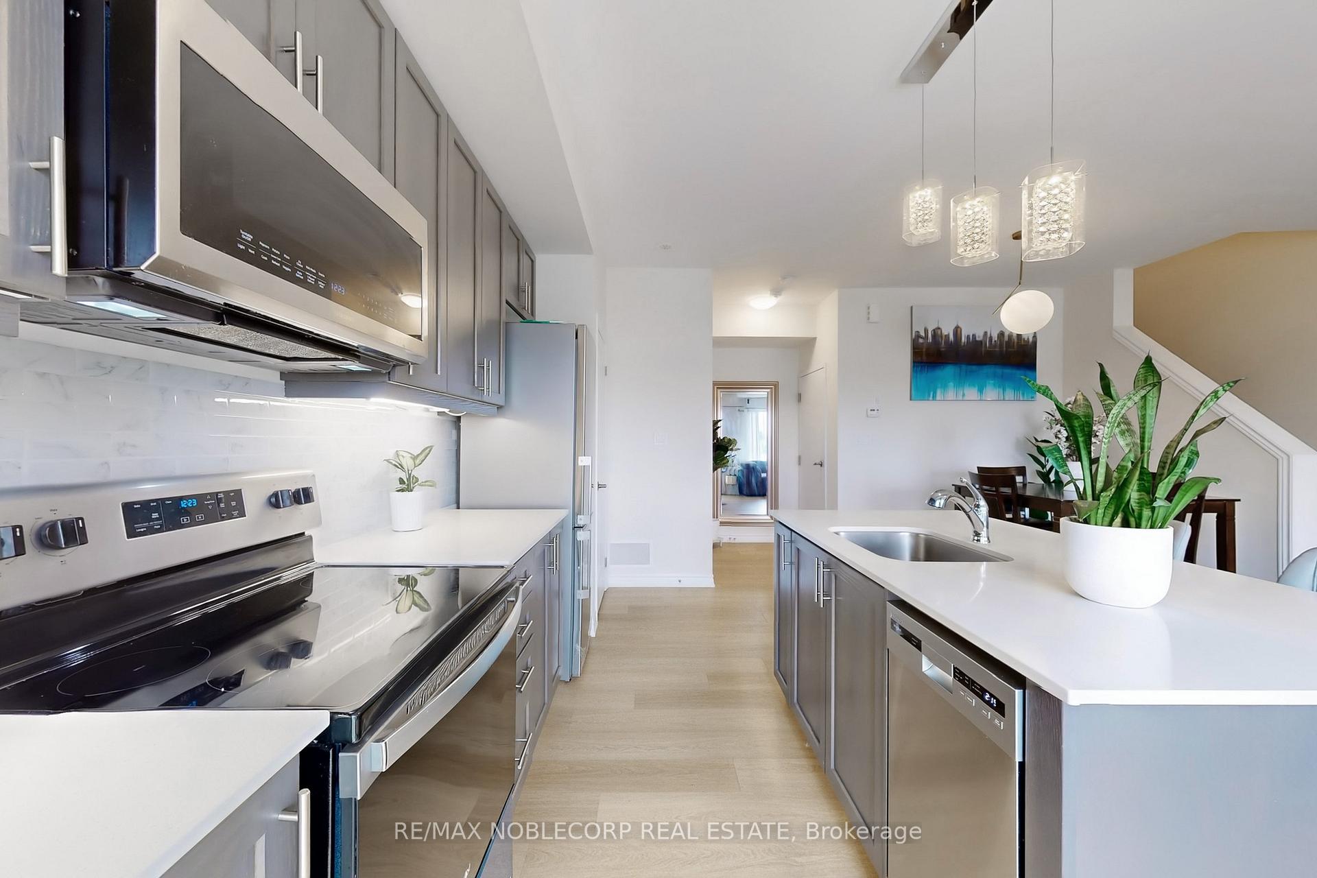 Photo 16 of Unit 15, 470 Beresford Path, Oshawa, Central — HOMEH
