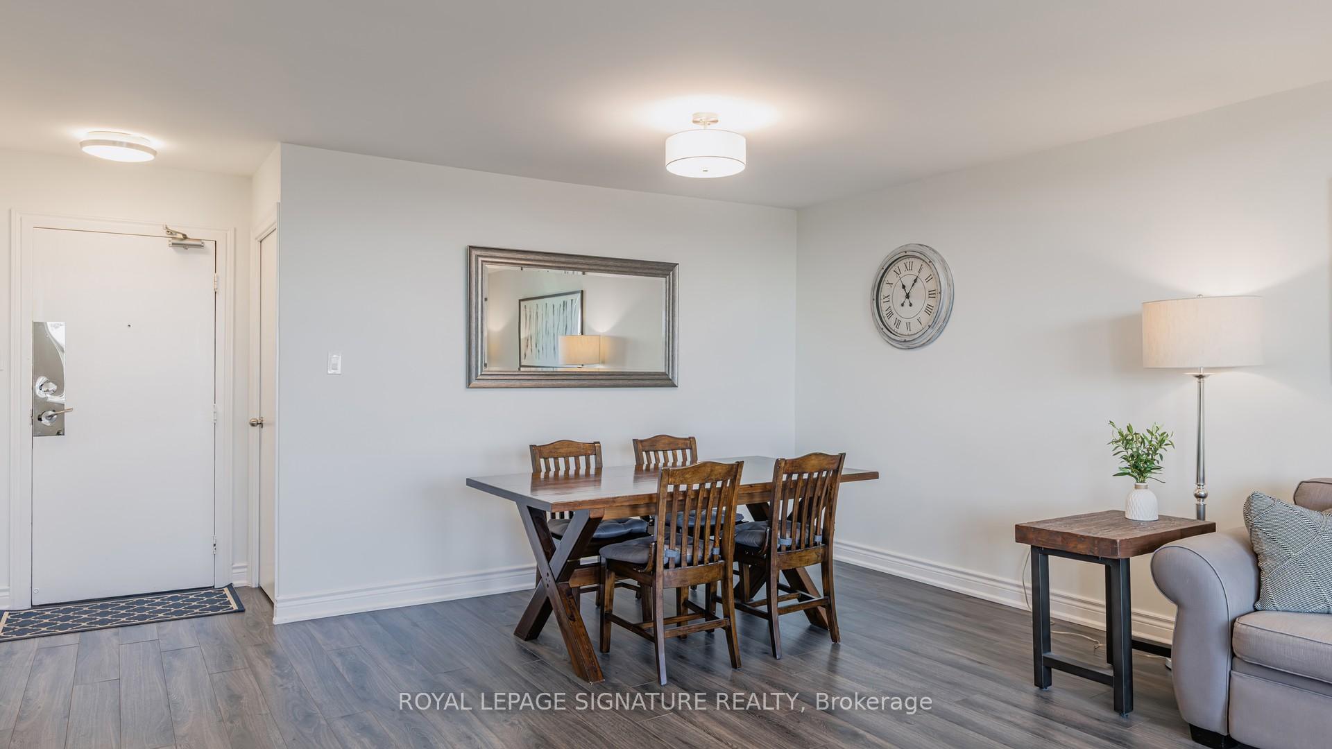 Photo 3 of Unit 508, 80 Inverlochy Boulevard, Markham, Royal Orchard — HOMEH