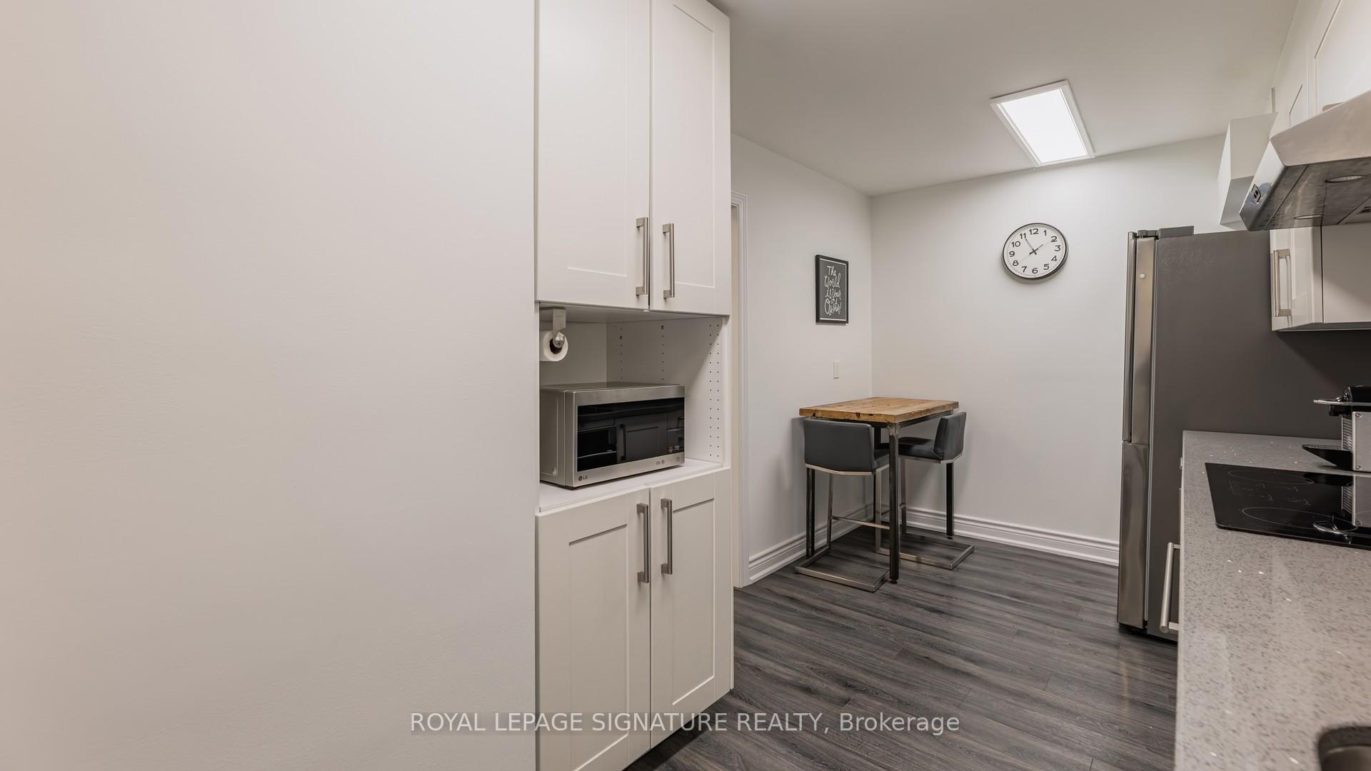 Photo 6 of Unit 508, 80 Inverlochy Boulevard, Markham, Royal Orchard — HOMEH