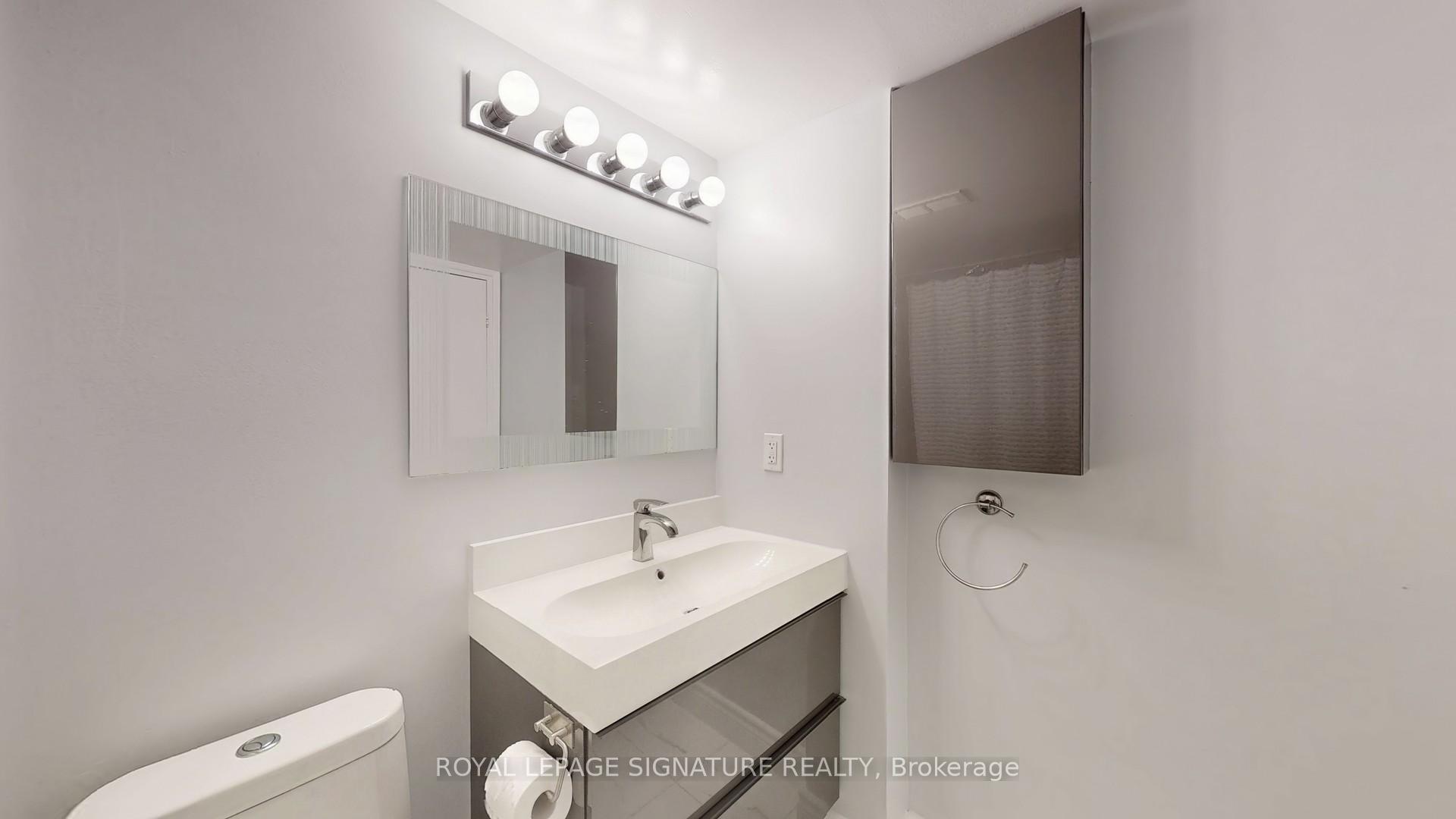 Photo 18 of Unit 508, 80 Inverlochy Boulevard, Markham, Royal Orchard — HOMEH
