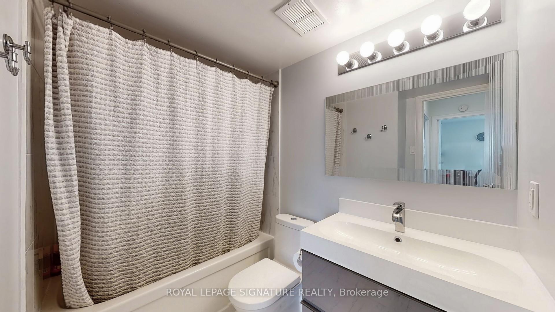 Photo 13 of Unit 508, 80 Inverlochy Boulevard, Markham, Royal Orchard — HOMEH