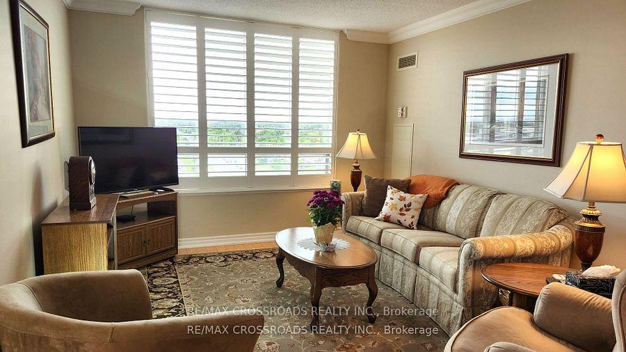 Photo 7 of Unit 1412, 1000 The Esplanade North, Pickering, Town Centre — HOMEH