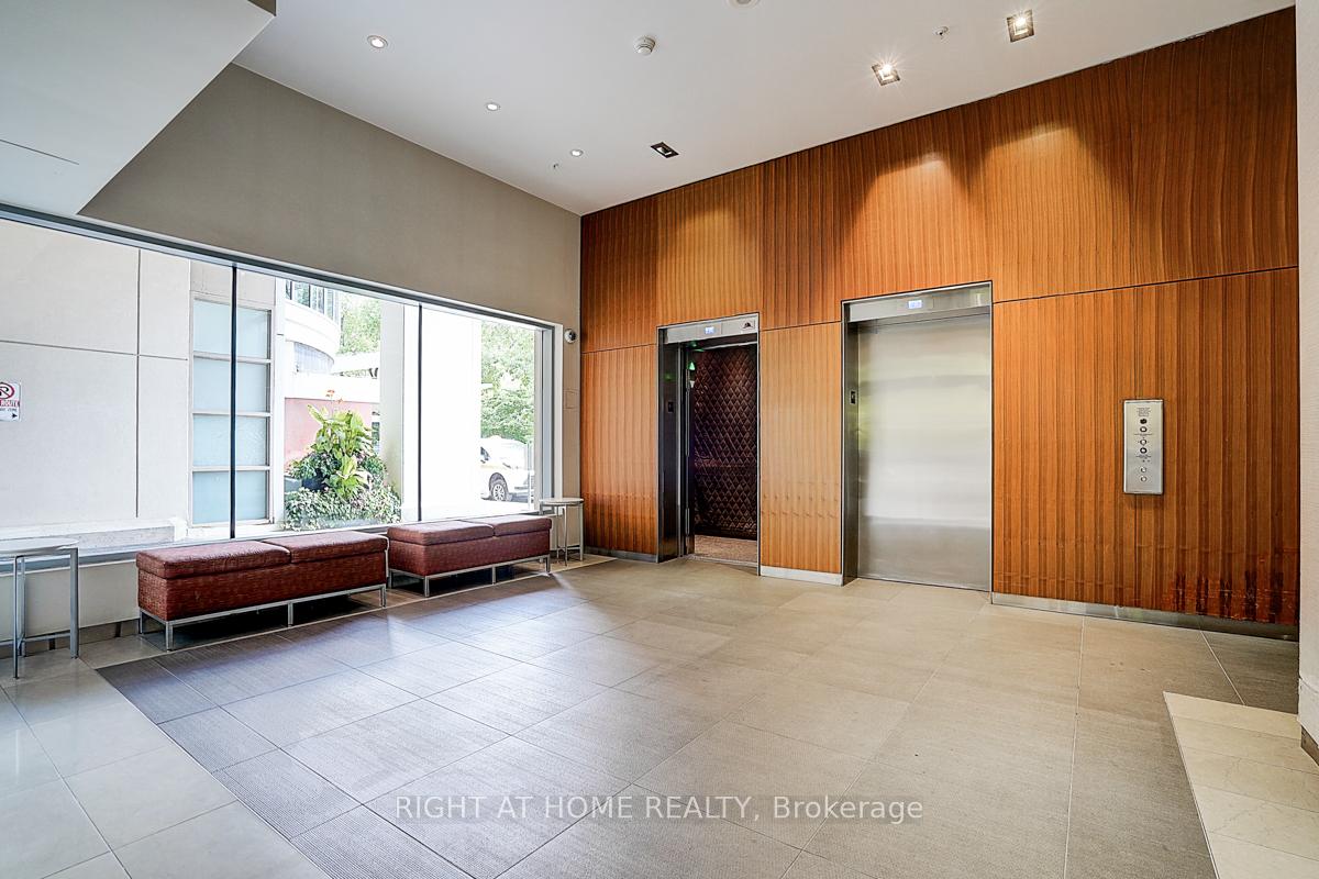 Photo 5 of Unit 718, 222 The Esplanade, Toronto, Waterfront Communities — HOMEH