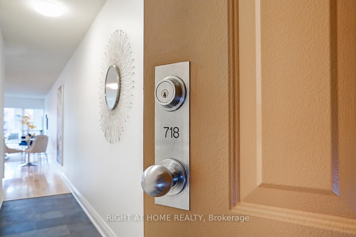 Photo 9 of Unit 718, 222 The Esplanade, Toronto, Waterfront Communities — HOMEH