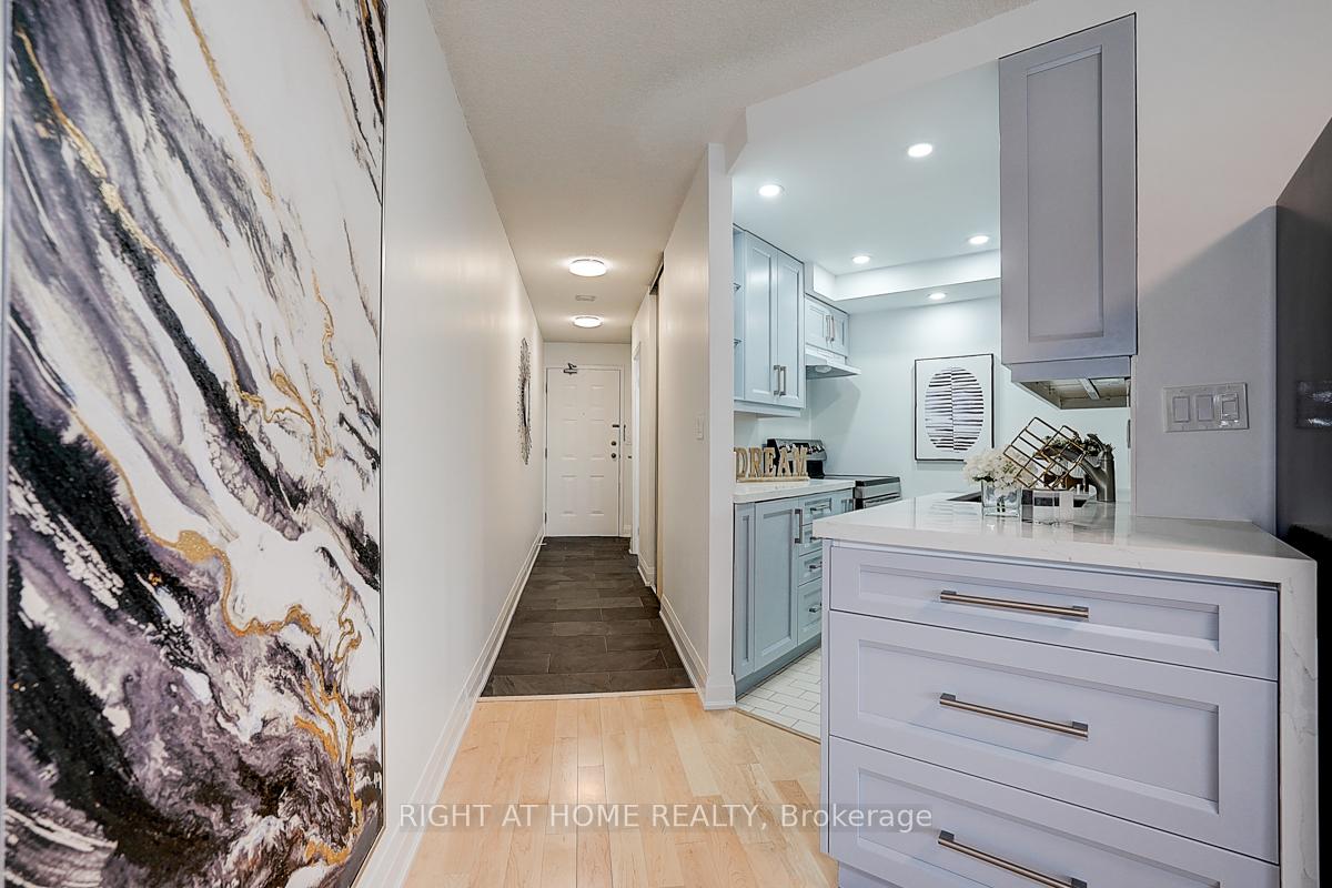 Photo 12 of Unit 718, 222 The Esplanade, Toronto, Waterfront Communities — HOMEH