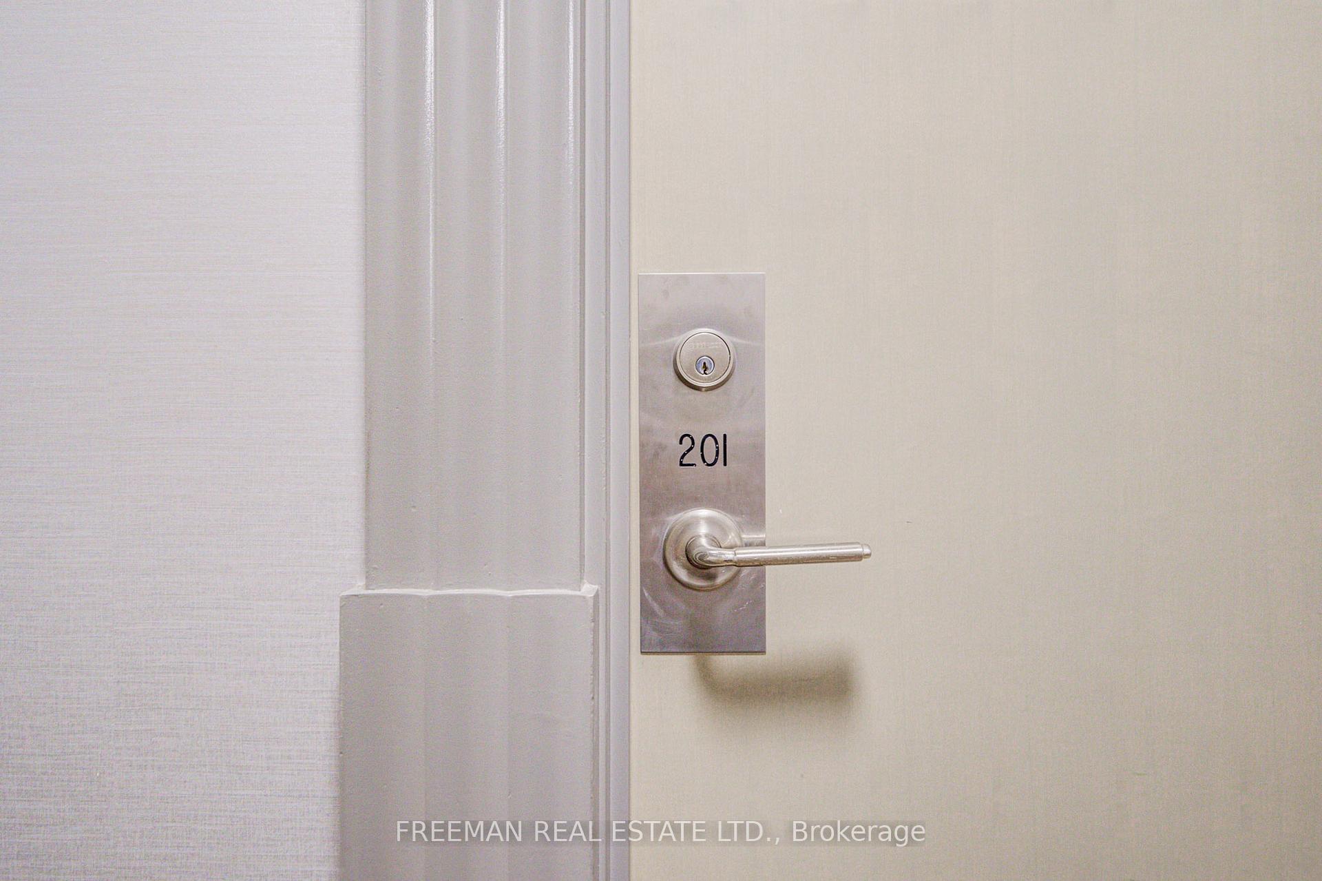 Photo 10 of Unit 201, 319 Merton Street, Toronto, Mount Pleasant West — HOMEH