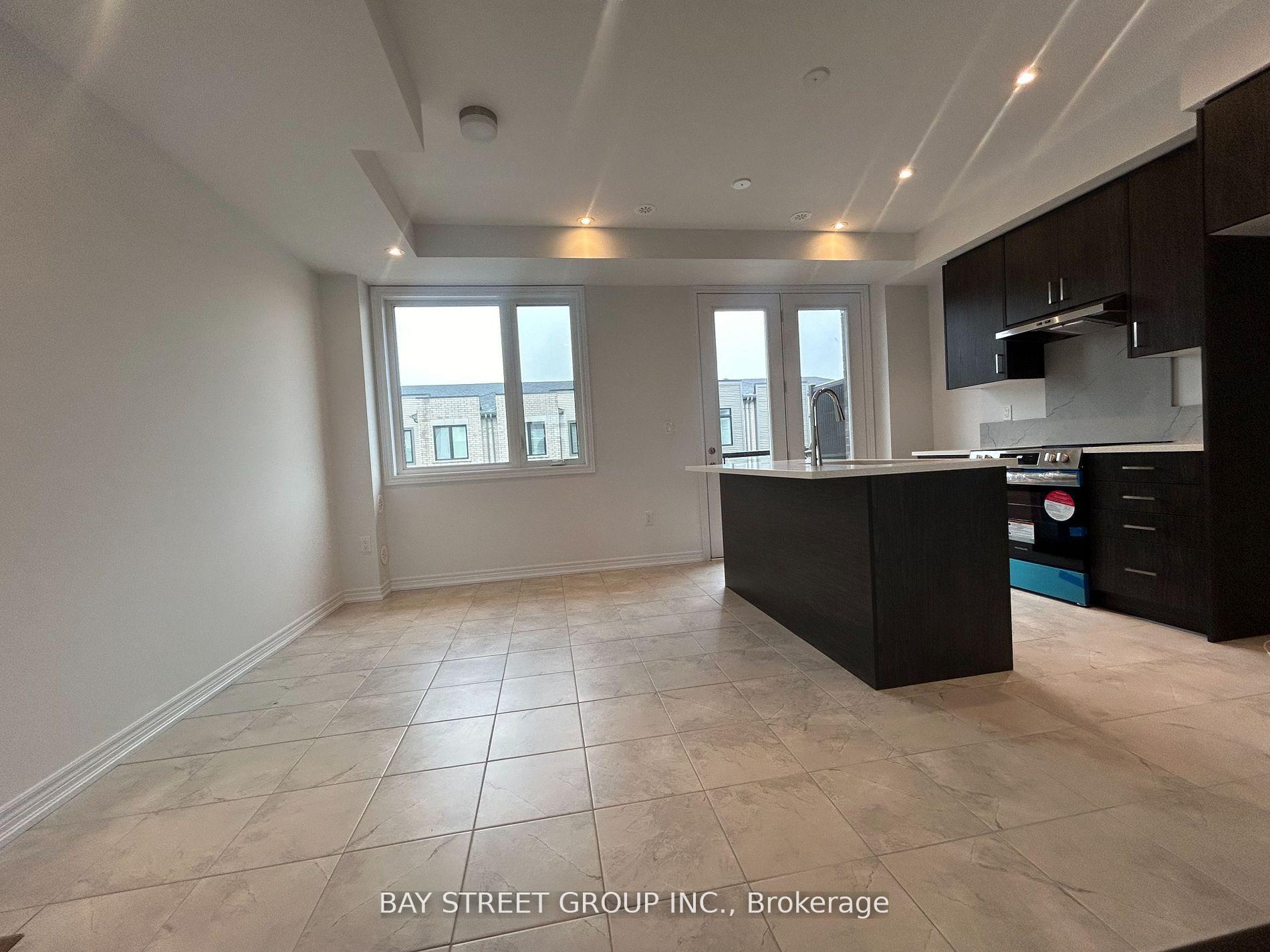 Photo 6 of 55 Sorbara Way, Whitby, Brooklin — HOMEH