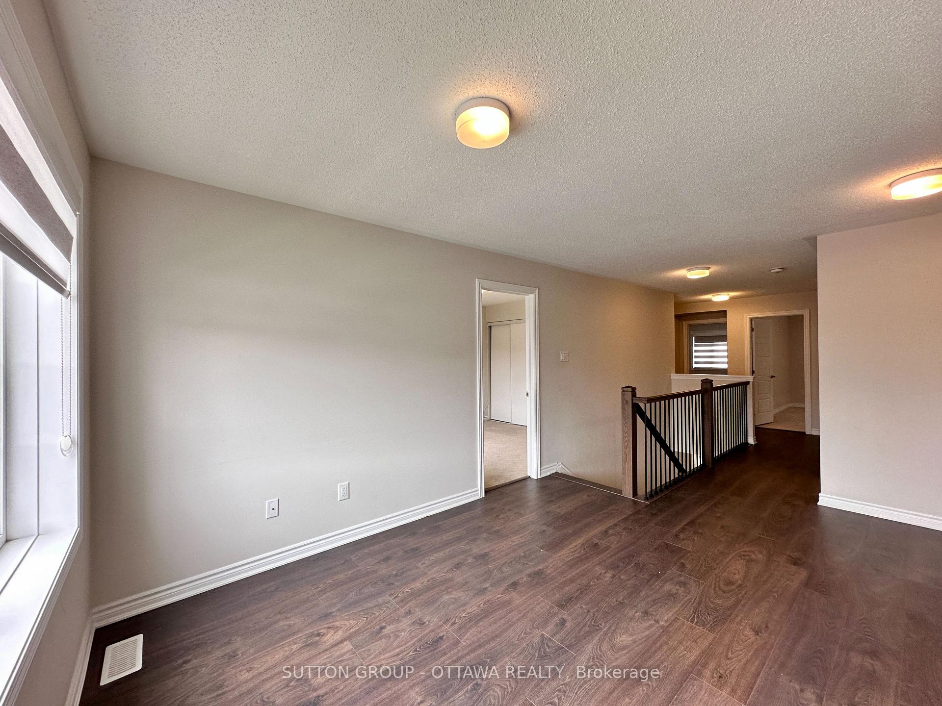 Photo 10 of 1140 Apolune Street, Ottawa, Barrhaven - Half Moon Bay — HOMEH
