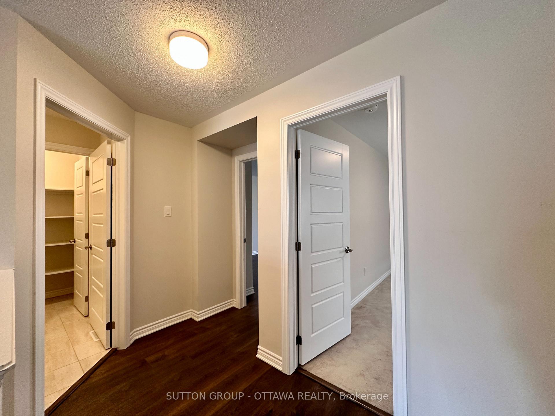 Photo 12 of 1140 Apolune Street, Ottawa, Barrhaven - Half Moon Bay — HOMEH