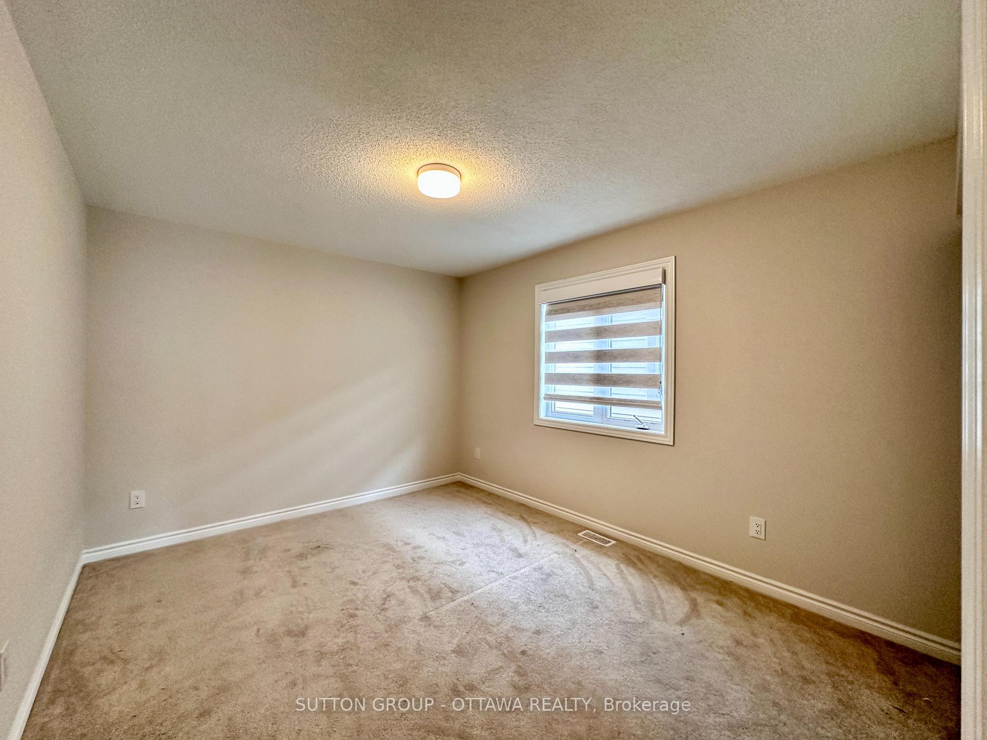 Photo 16 of 1140 Apolune Street, Ottawa, Barrhaven - Half Moon Bay — HOMEH
