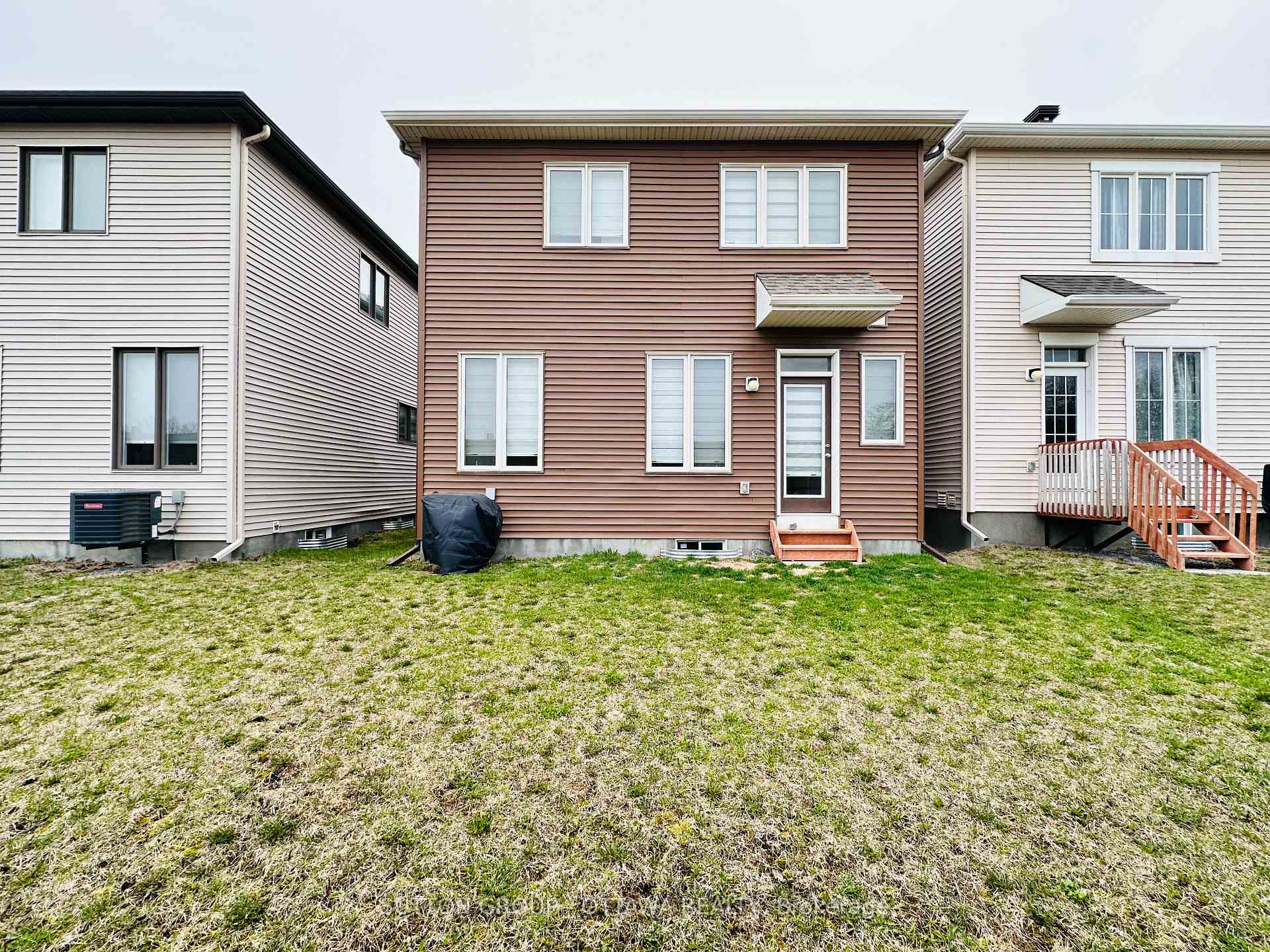 Photo 23 of 1140 Apolune Street, Ottawa, Barrhaven - Half Moon Bay — HOMEH