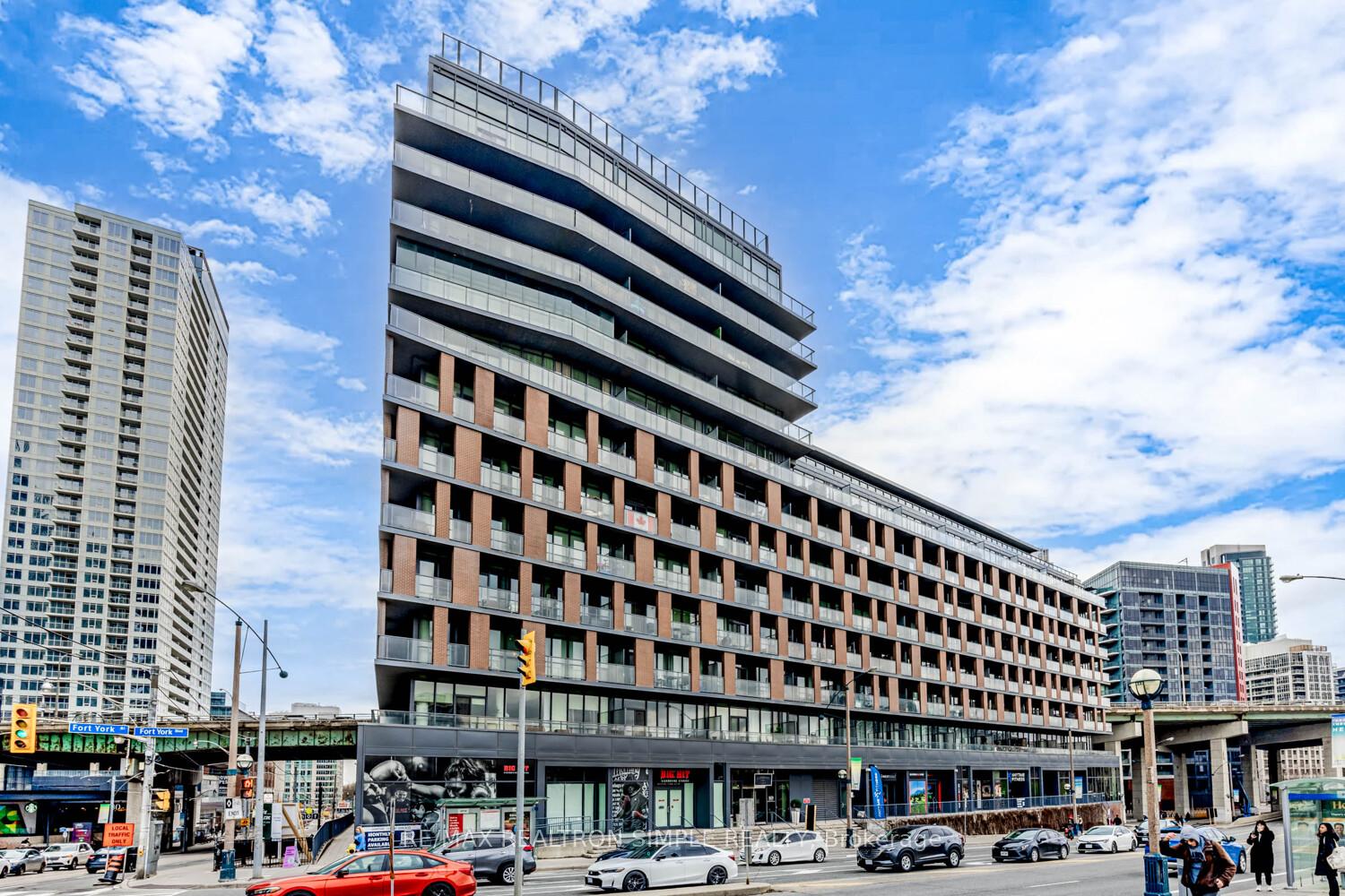 Front of Unit 926, 169 Fort York Boulevard