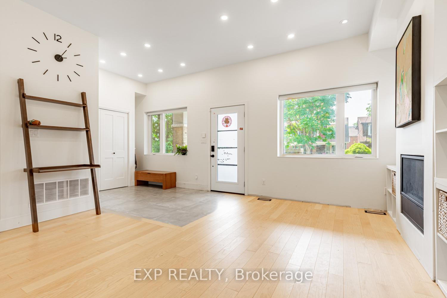 Photo 5 of 1043 Logan Avenue, Toronto, Broadview North — HOMEH