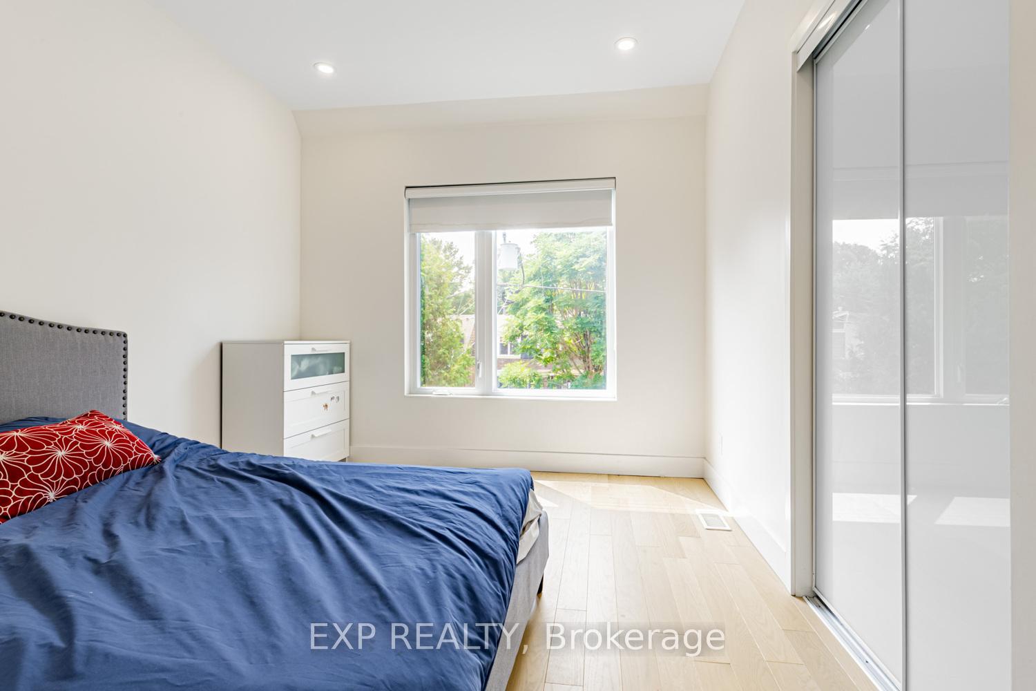 Photo 8 of 1043 Logan Avenue, Toronto, Broadview North — HOMEH