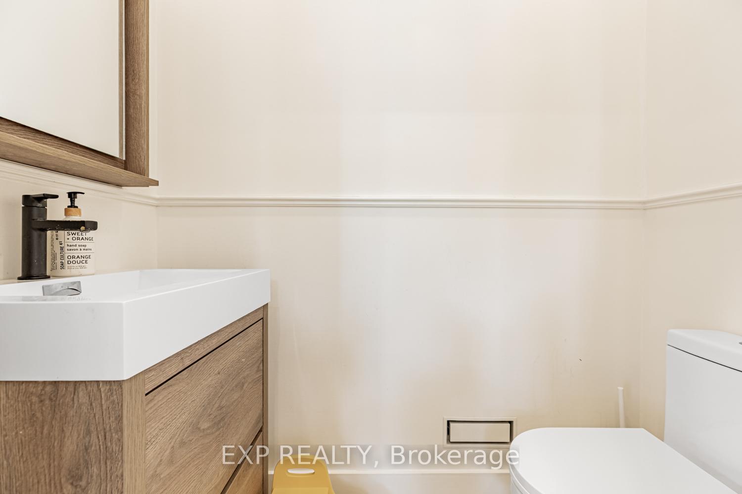 Photo 15 of 1043 Logan Avenue, Toronto, Broadview North — HOMEH