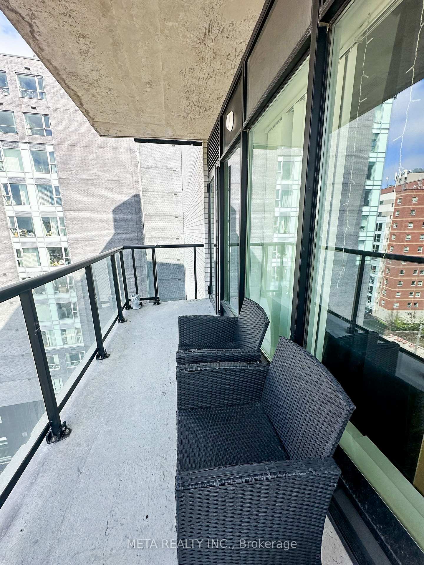 Photo 11 of Unit 1001, 158 King Street N, Waterloo — HOMEH