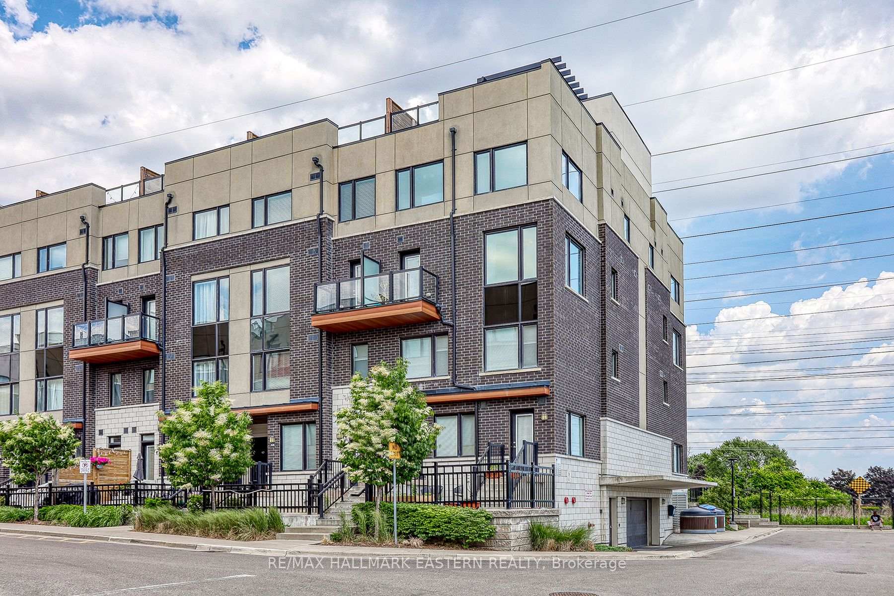 Photo 2 of Unit 419, 1555 Kingston Road, Pickering, Town Centre — HOMEH