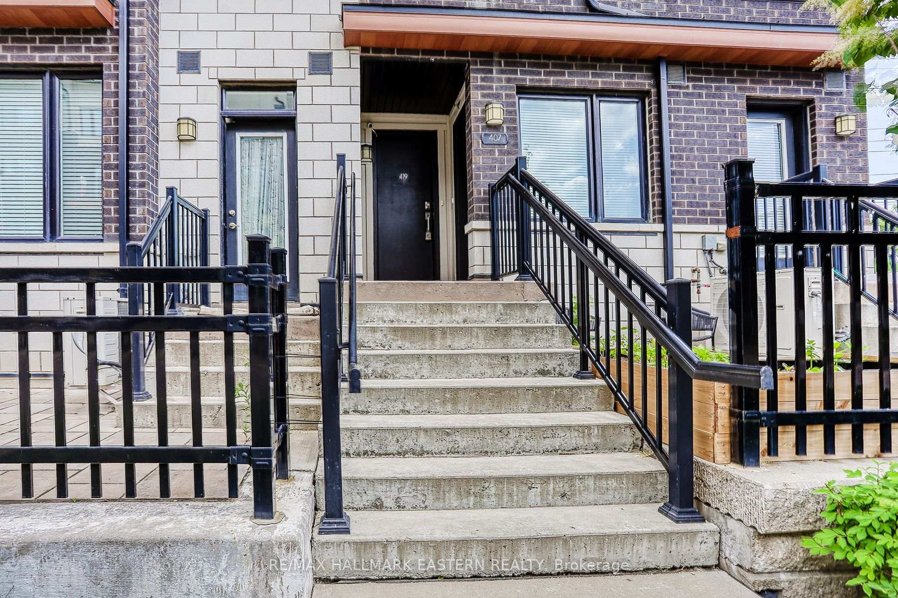 Photo 3 of Unit 419, 1555 Kingston Road, Pickering, Town Centre — HOMEH