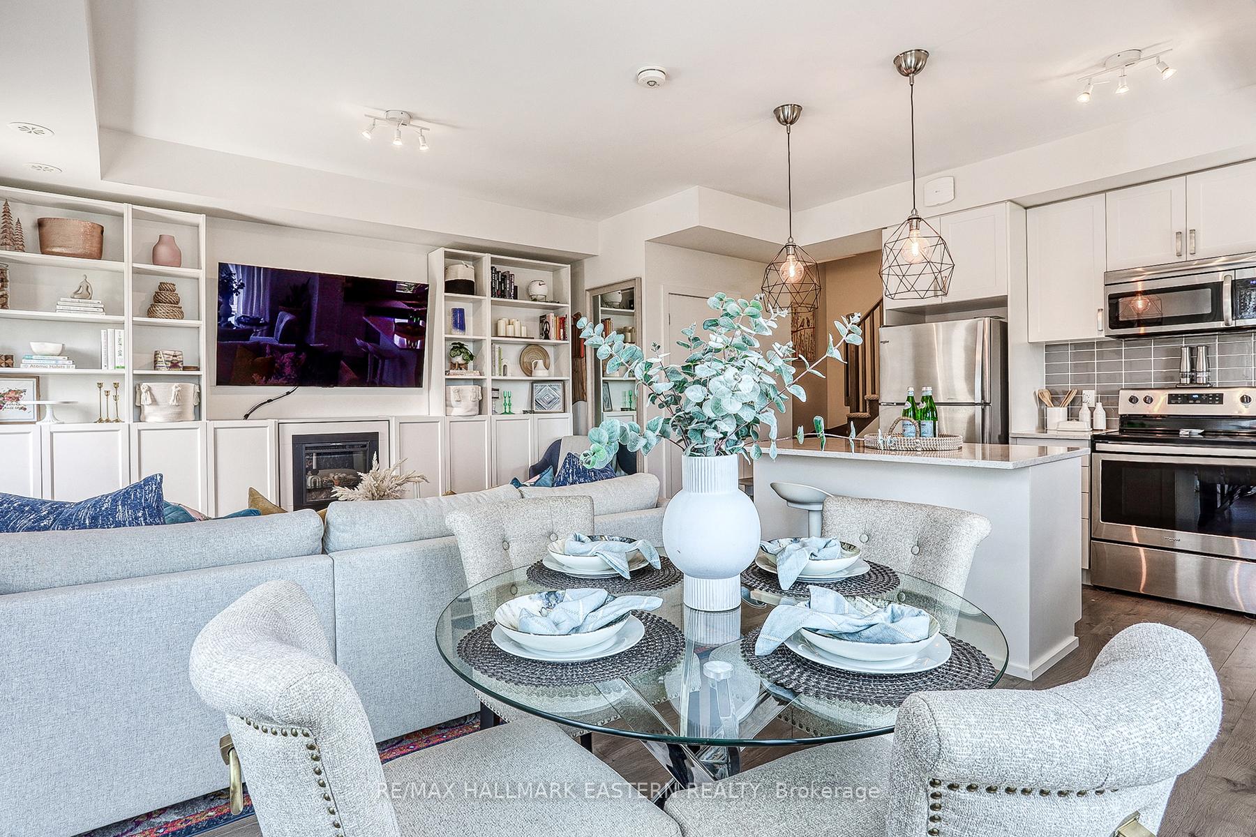 Photo 7 of Unit 419, 1555 Kingston Road, Pickering, Town Centre — HOMEH