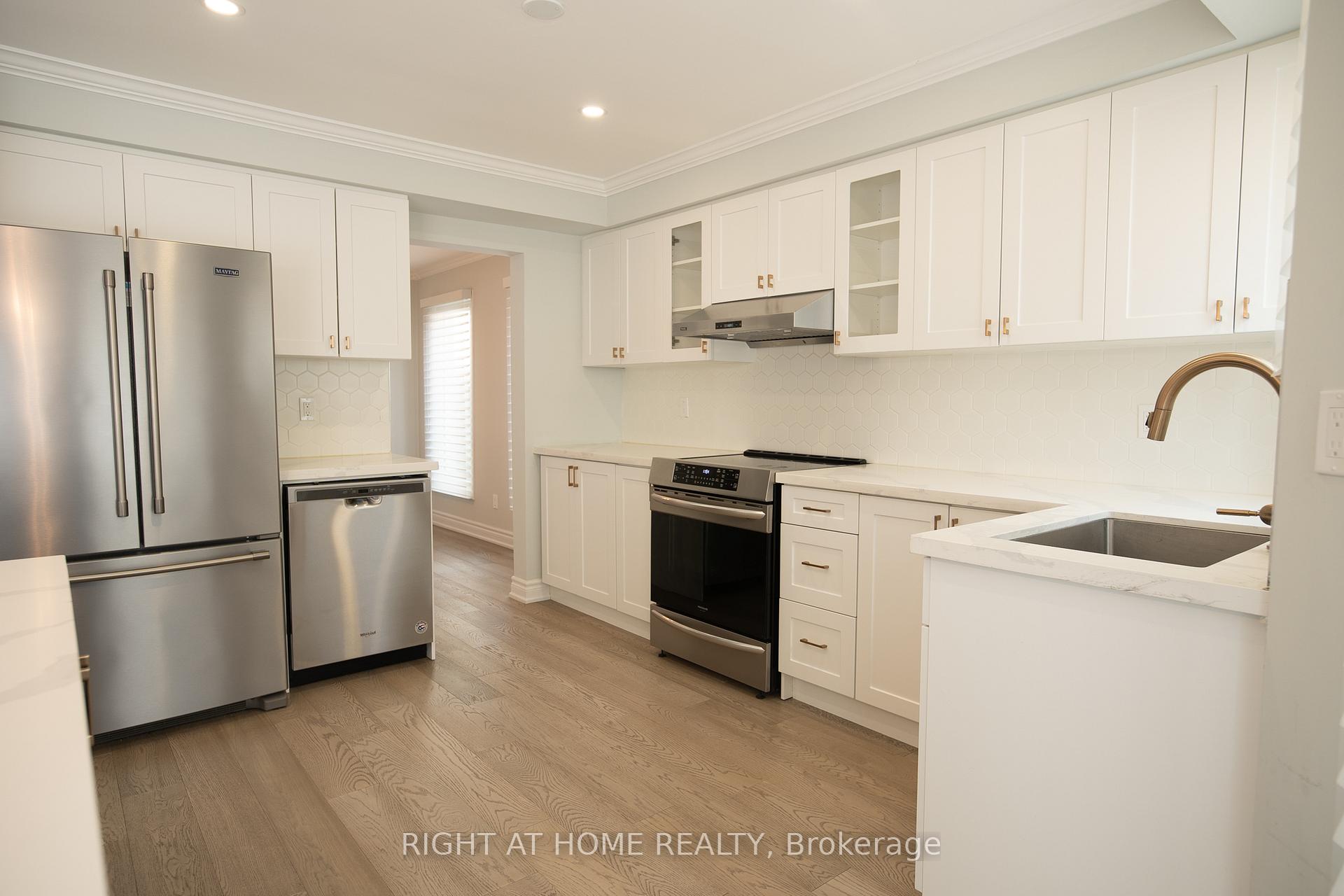 Photo 14 of 590 Springview Drive, Pickering, Amberlea — HOMEH