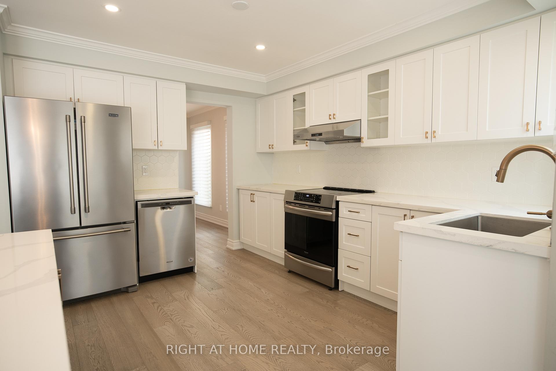 Photo 15 of 590 Springview Drive, Pickering, Amberlea — HOMEH
