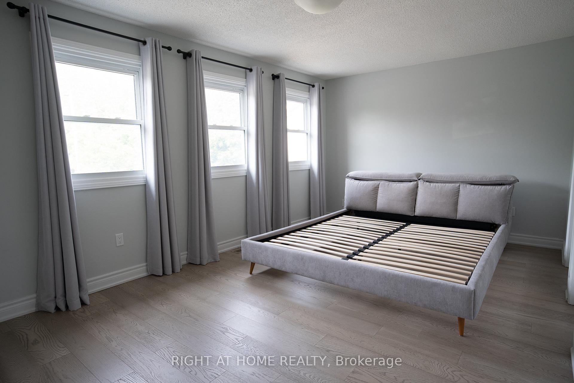 Photo 27 of 590 Springview Drive, Pickering, Amberlea — HOMEH