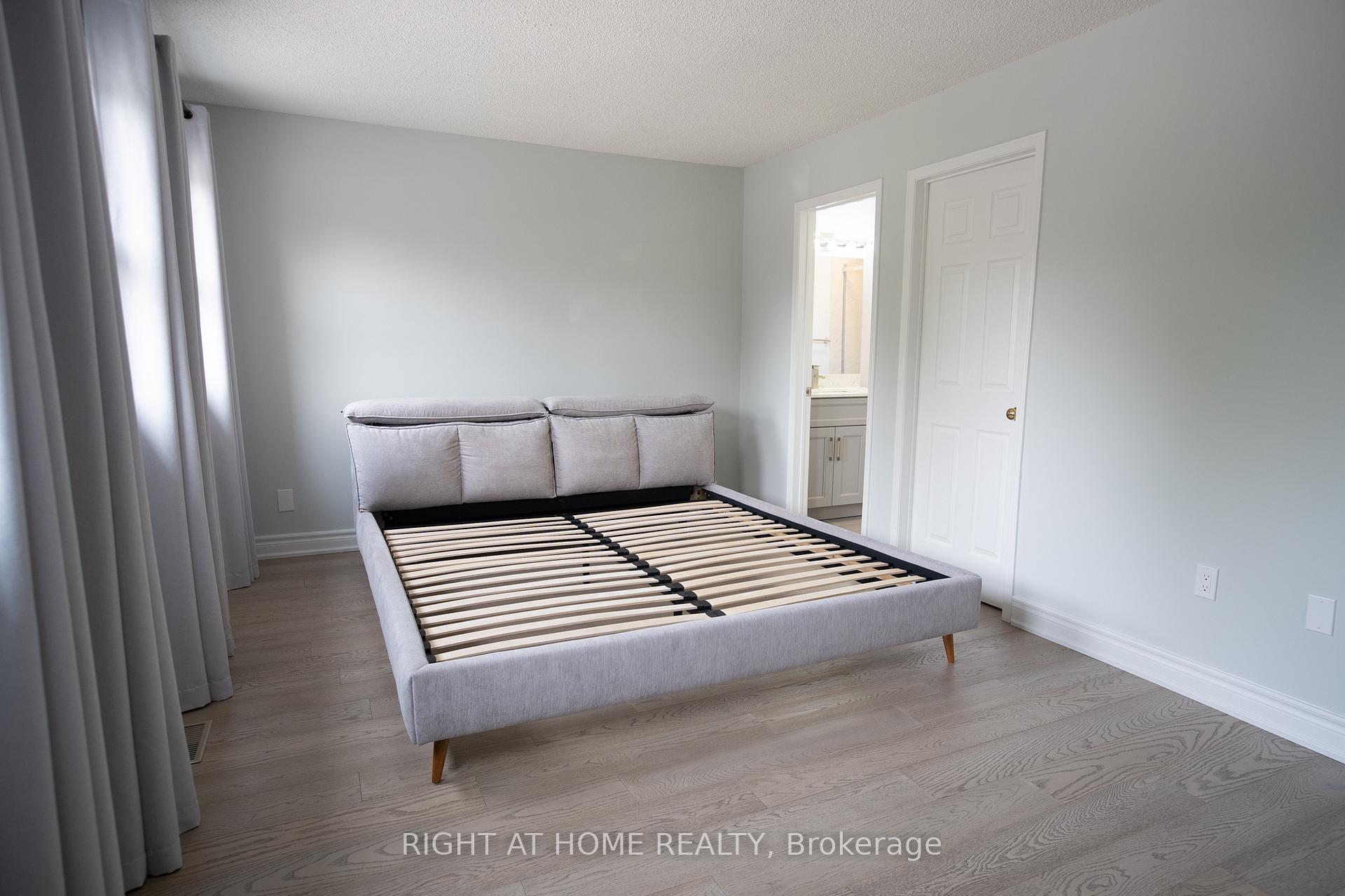 Photo 29 of 590 Springview Drive, Pickering, Amberlea — HOMEH