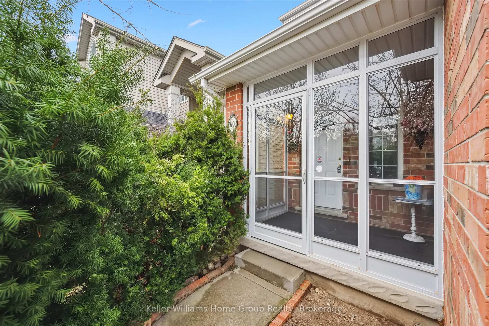 Photo 2 of 60 Camm Crescent, Guelph, Pineridge/Westminster Woods — HOMEH