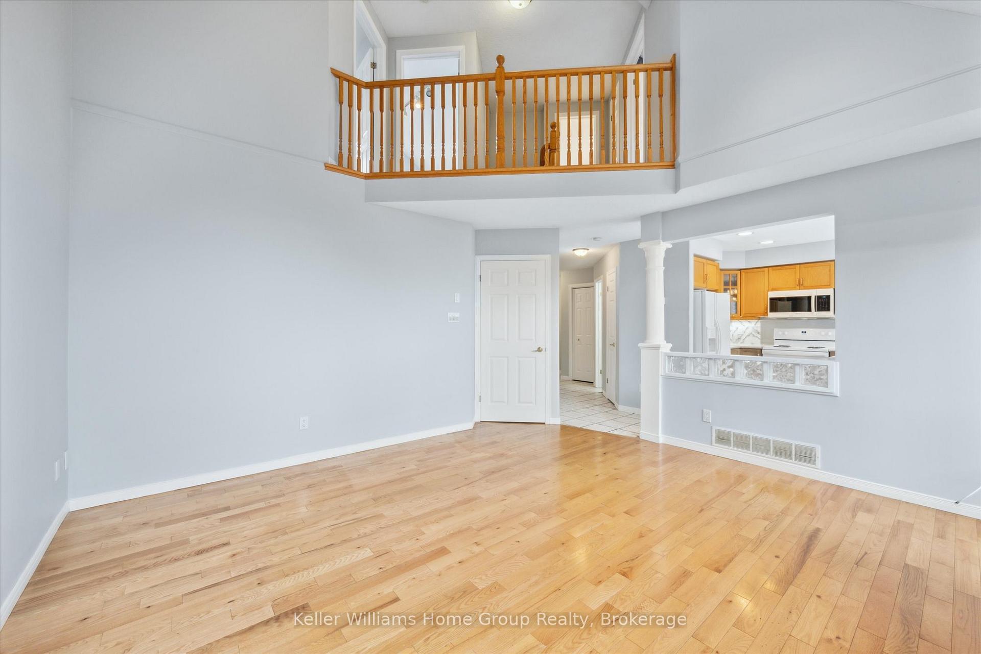Photo 10 of 60 Camm Crescent, Guelph, Pineridge/Westminster Woods — HOMEH