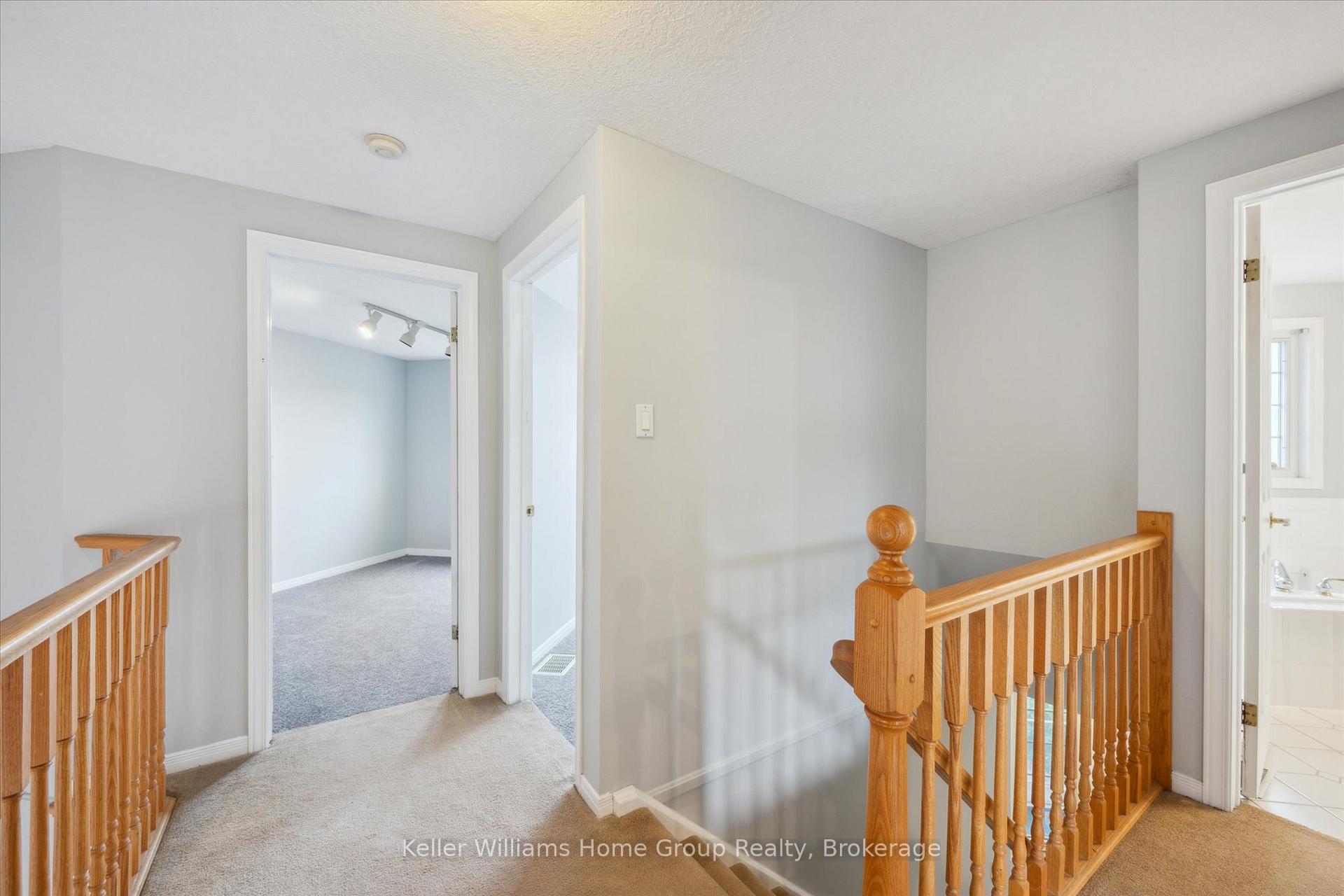 Photo 19 of 60 Camm Crescent, Guelph, Pineridge/Westminster Woods — HOMEH
