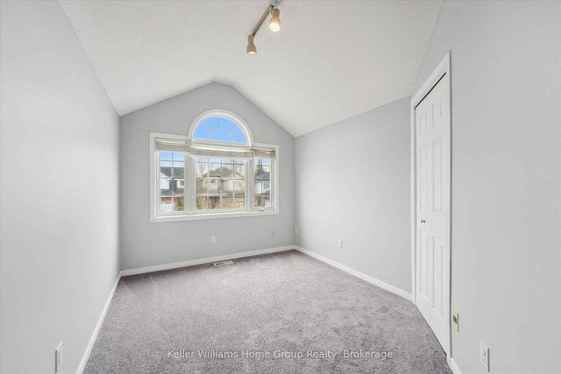 Photo 25 of 60 Camm Crescent, Guelph, Pineridge/Westminster Woods — HOMEH