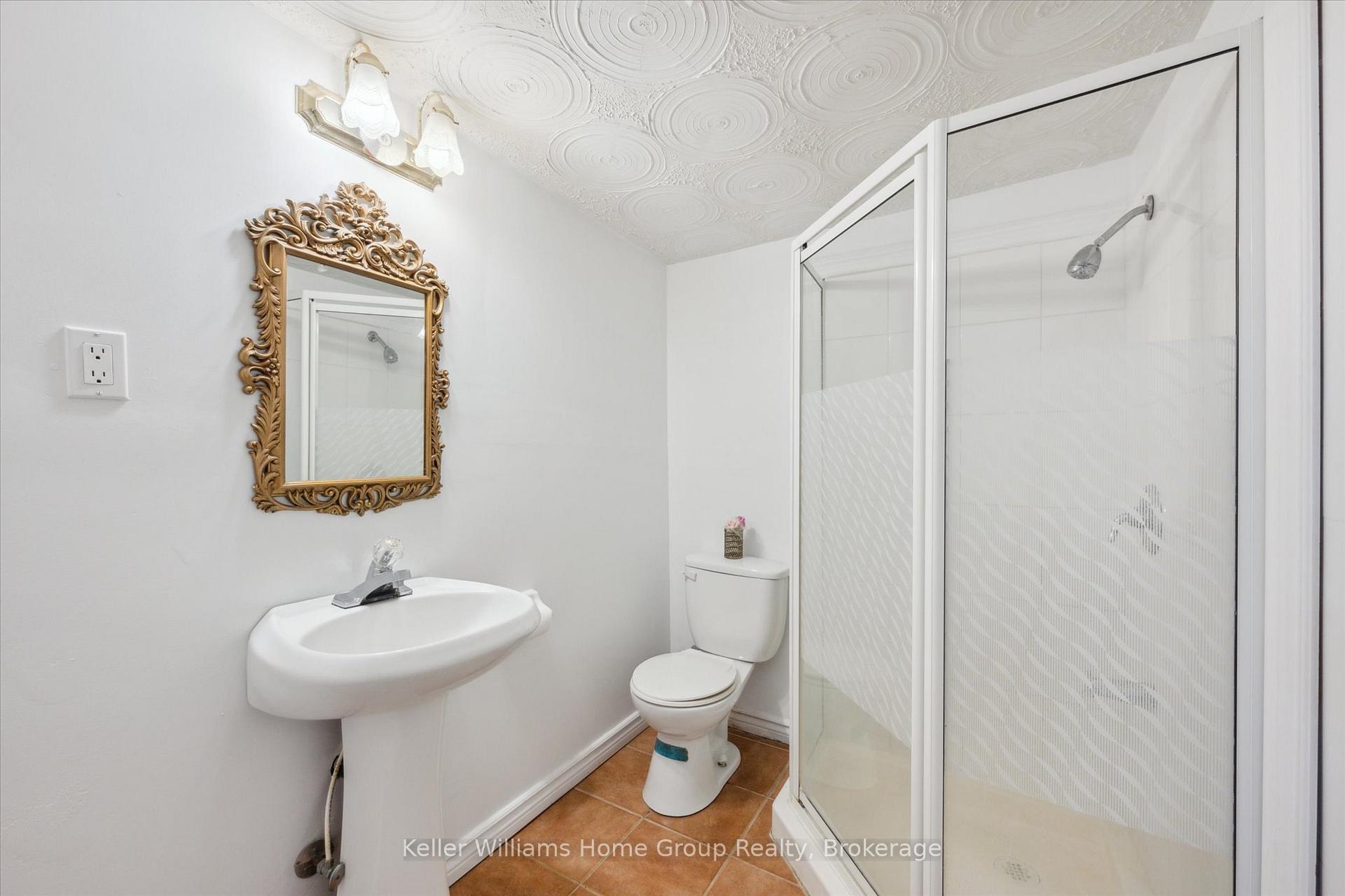 Photo 33 of 60 Camm Crescent, Guelph, Pineridge/Westminster Woods — HOMEH