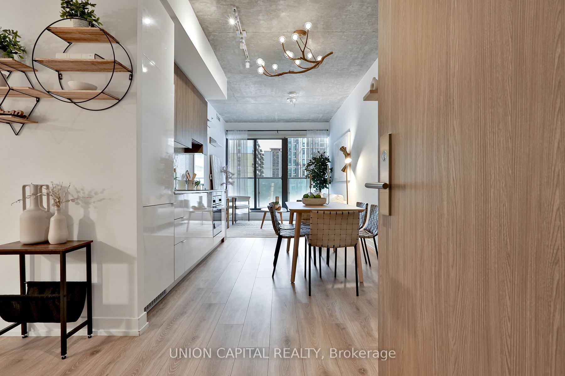 Photo 8 of Unit 203, 161 Roehampton Avenue N, Toronto, Mount Pleasant West — HOMEH