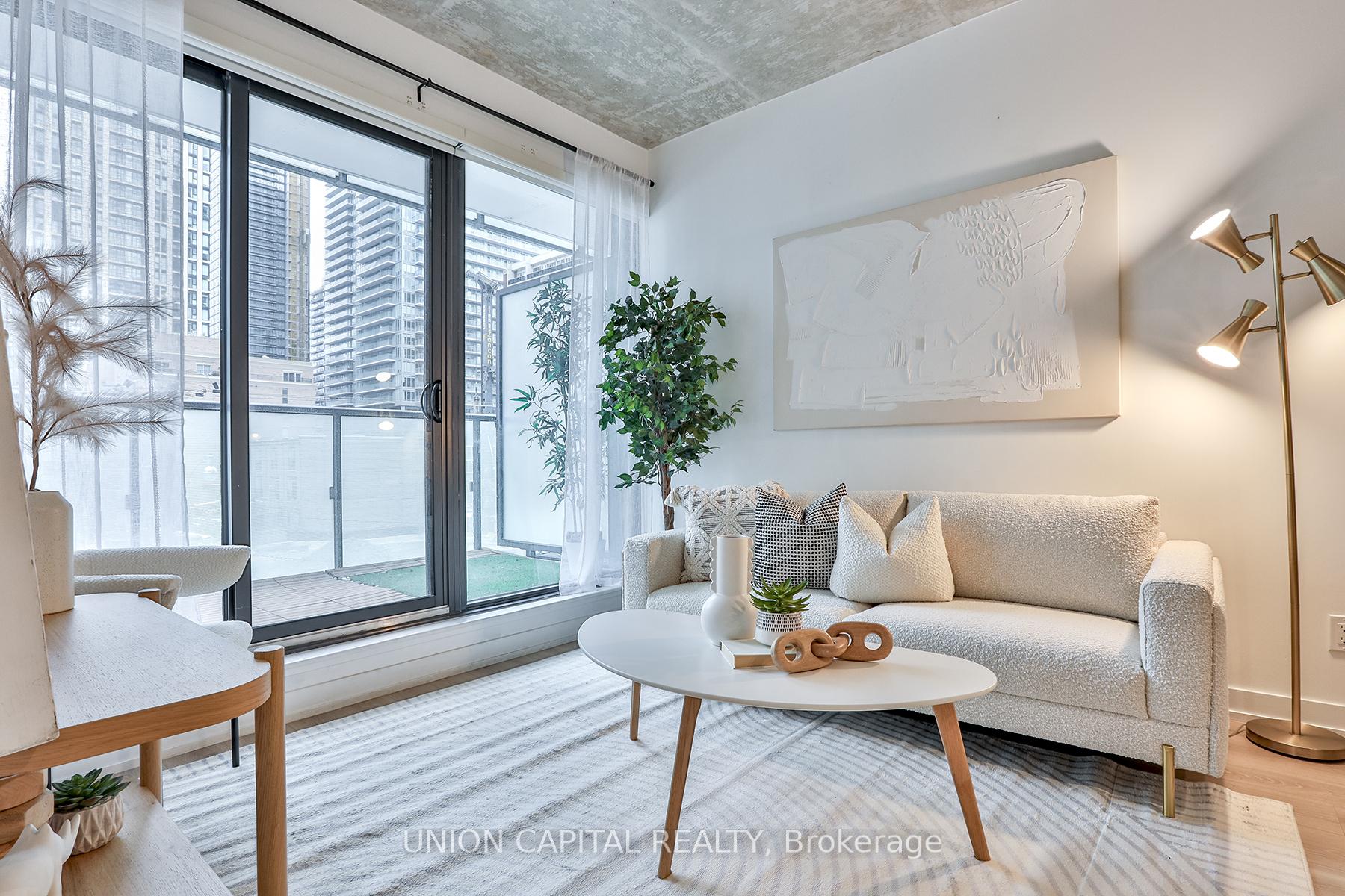 Photo 4 of Unit 203, 161 Roehampton Avenue N, Toronto, Mount Pleasant West — HOMEH