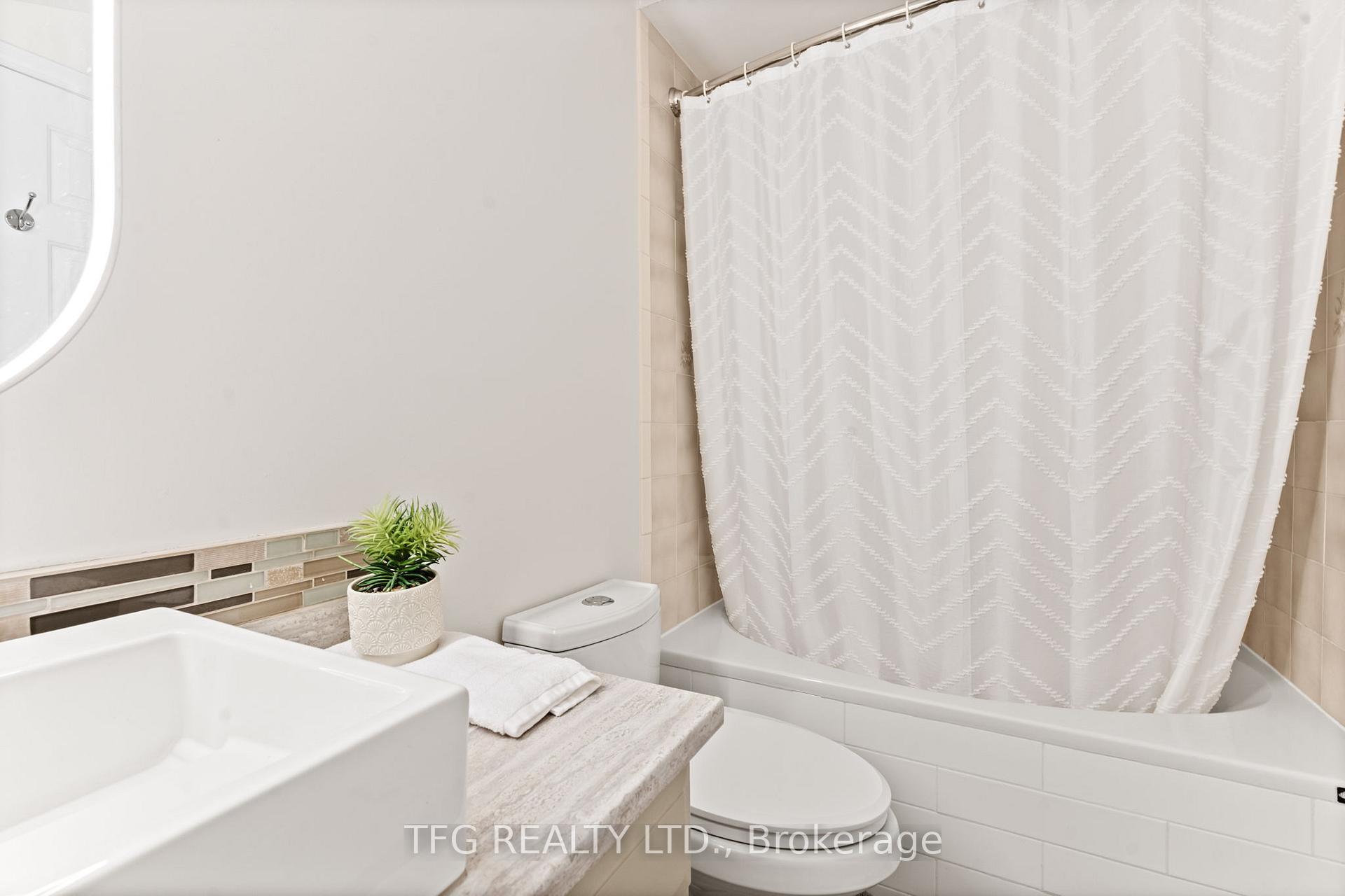 Photo 12 of Unit F16, 1667 Nash Road, Clarington, Courtice — HOMEH