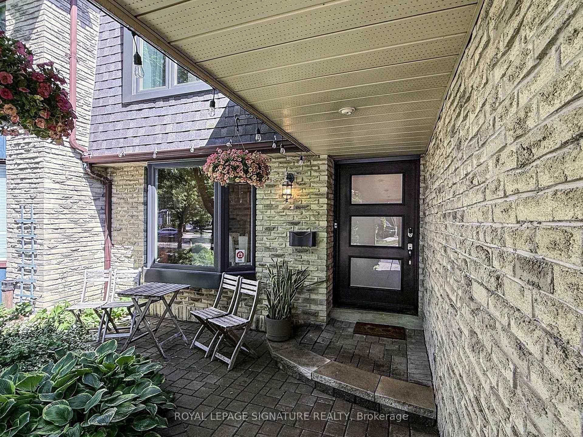 Photo 4 of 1883 Una Road, Pickering, Amberlea — HOMEH