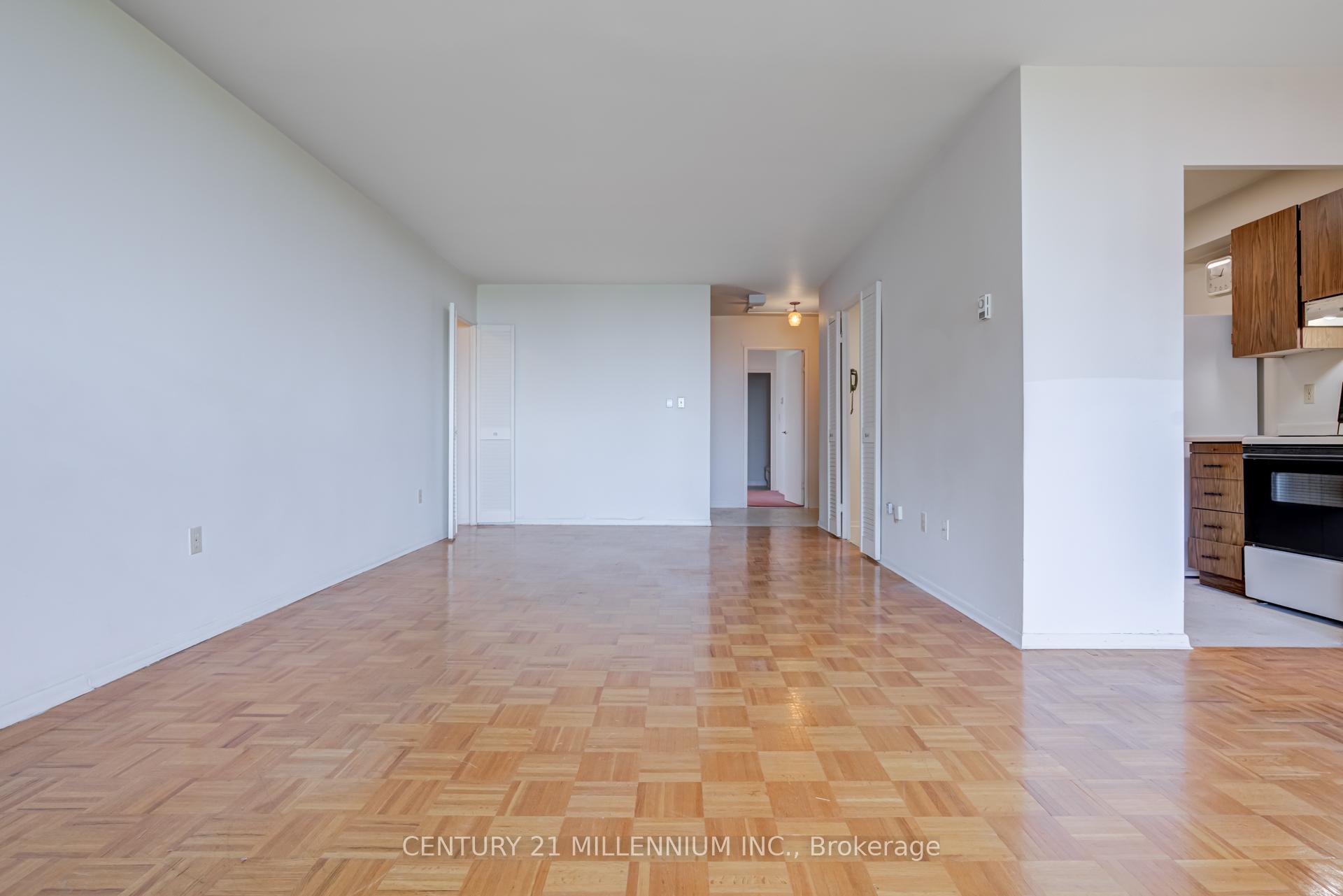 Photo 5 of Unit 2009, 5 Massey Square, Toronto, Crescent Town — HOMEH