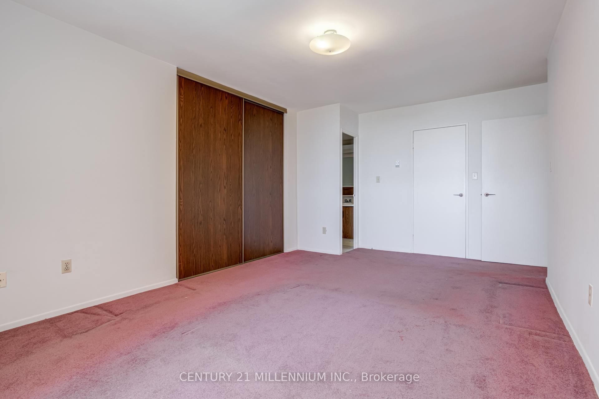 Photo 18 of Unit 2009, 5 Massey Square, Toronto, Crescent Town — HOMEH
