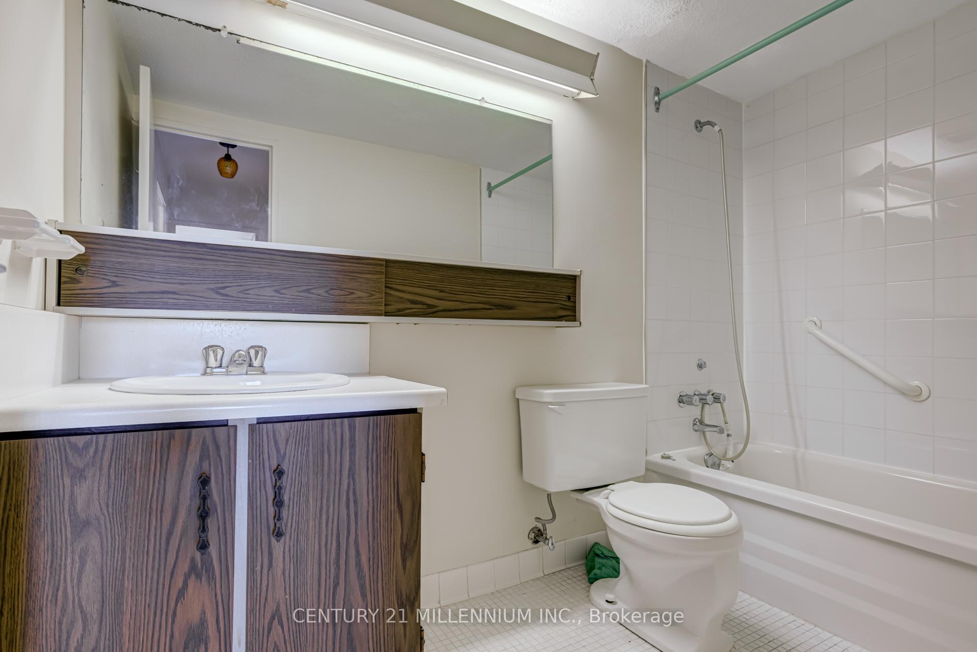 Photo 27 of Unit 2009, 5 Massey Square, Toronto, Crescent Town — HOMEH