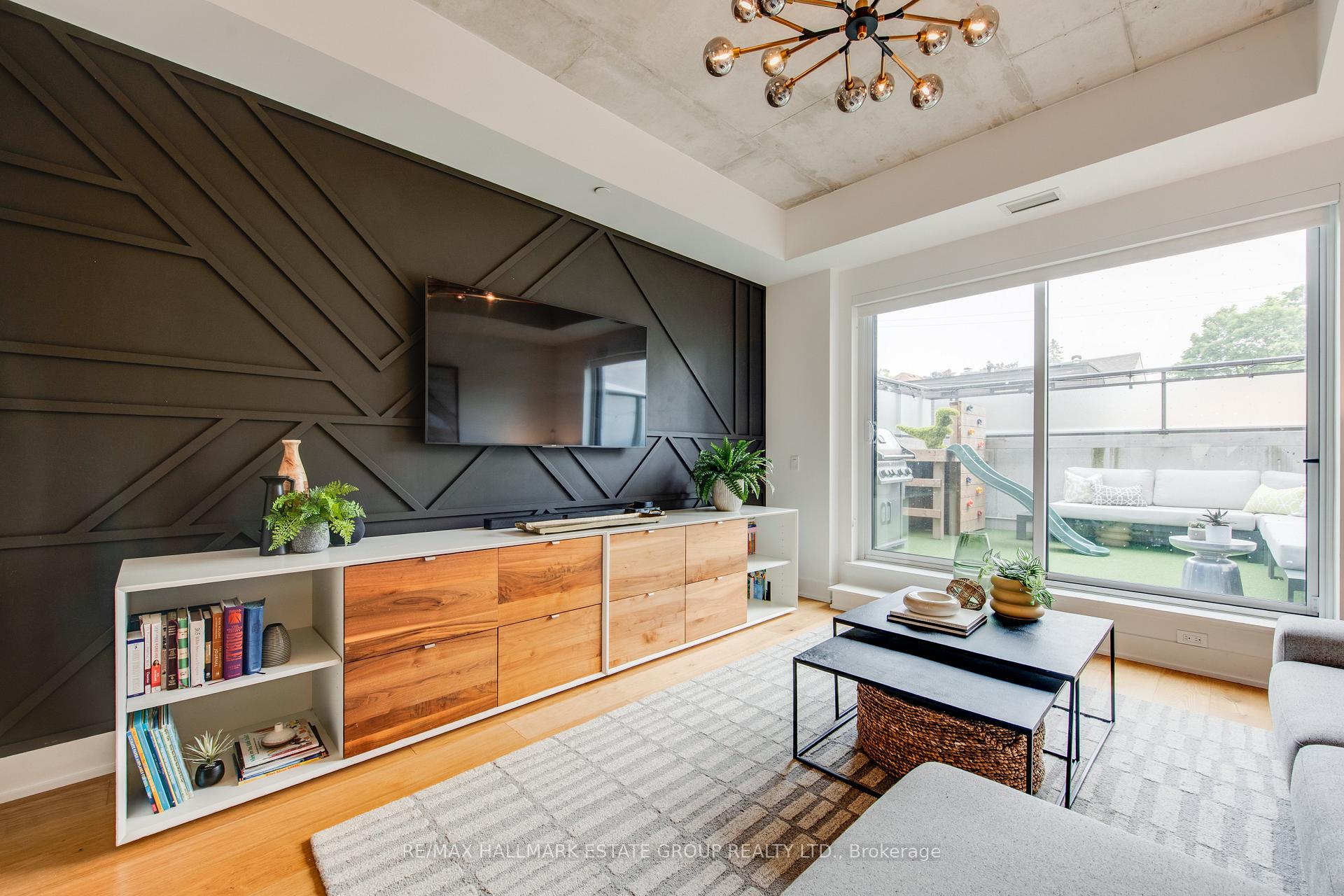 Photo 7 of Unit 12, 673 Kingston Road, Toronto, The Beaches — HOMEH