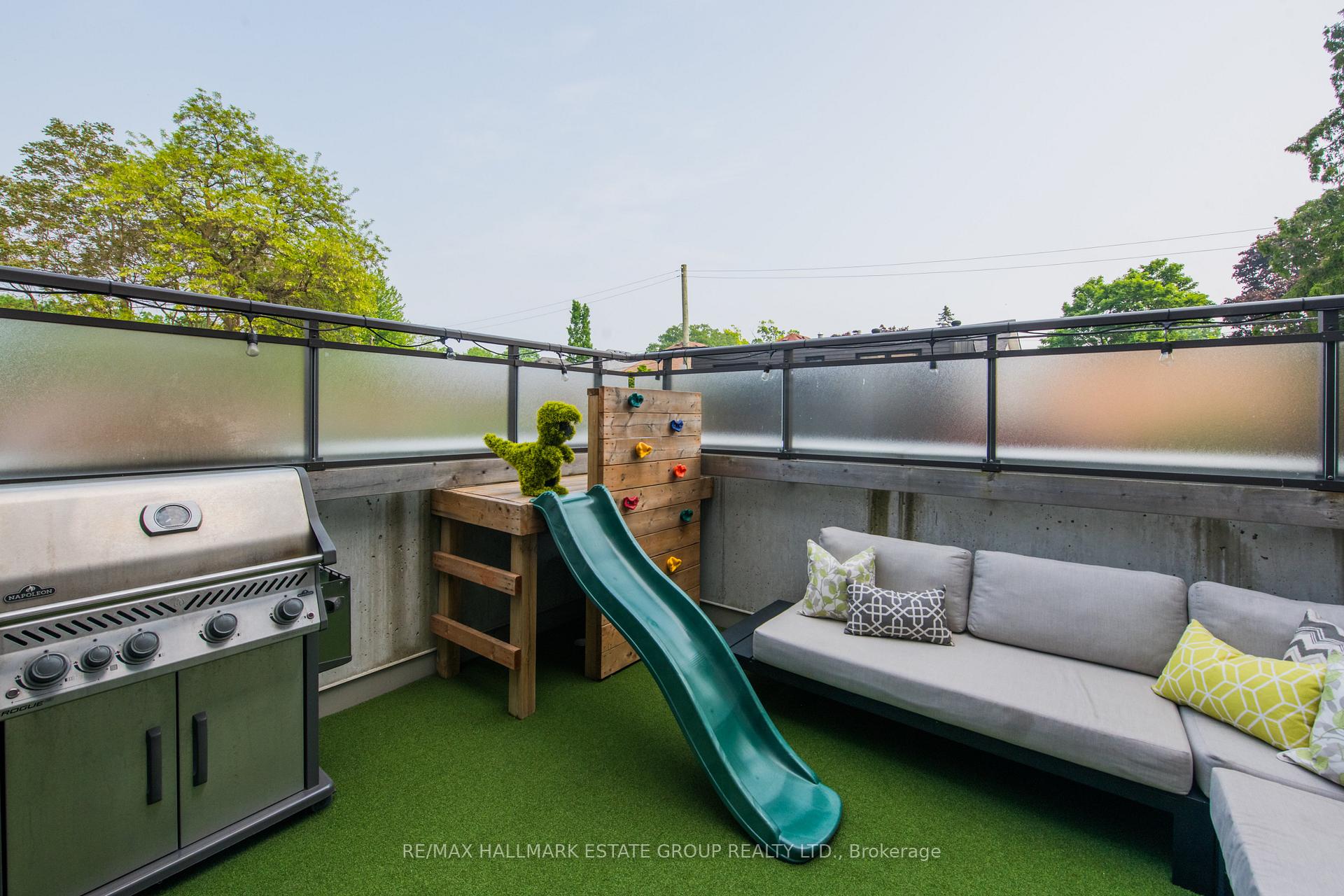 Photo 22 of Unit 12, 673 Kingston Road, Toronto, The Beaches — HOMEH