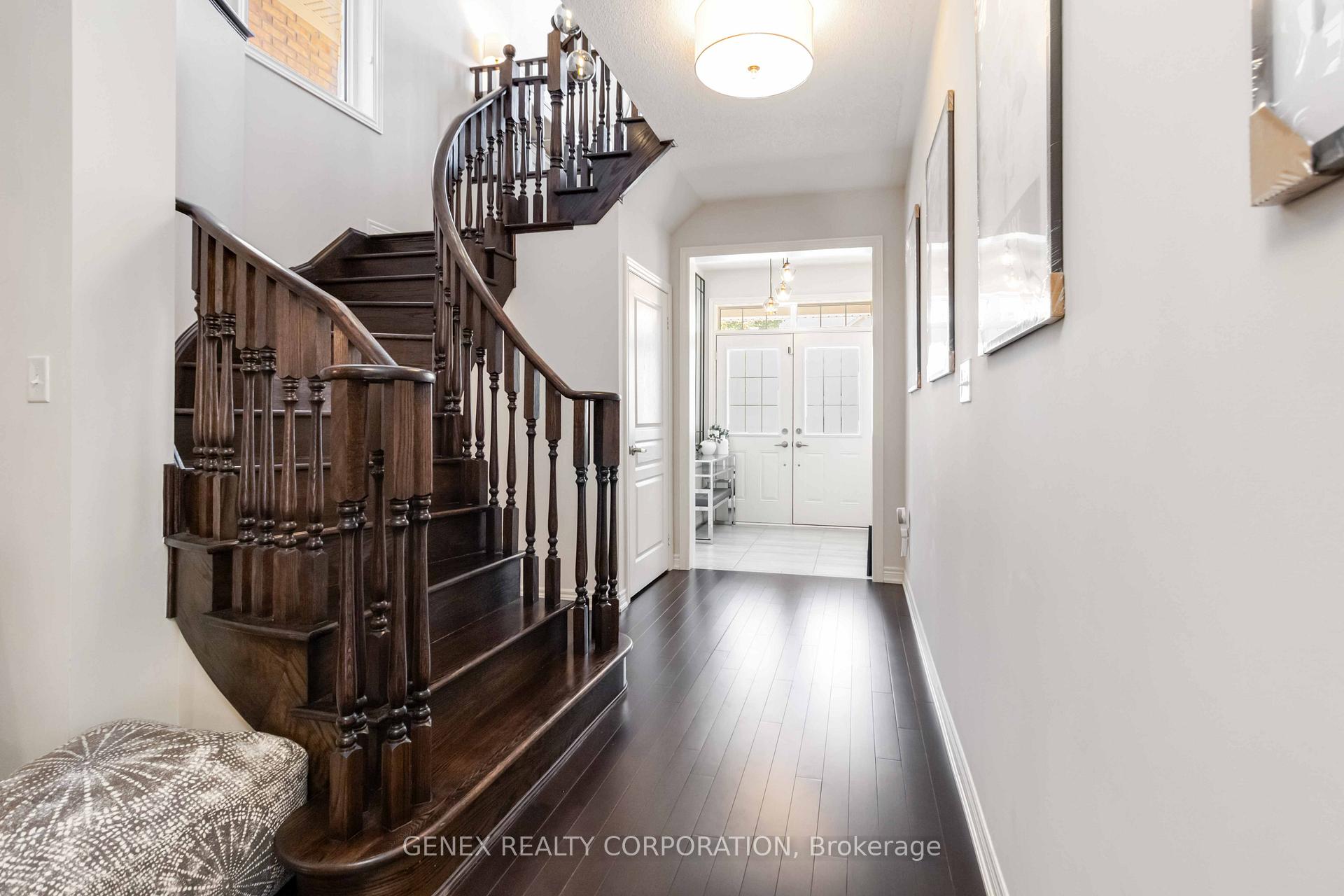 Photo 6 of 7 Antoine Street, Brampton, Northwest Brampton — HOMEH