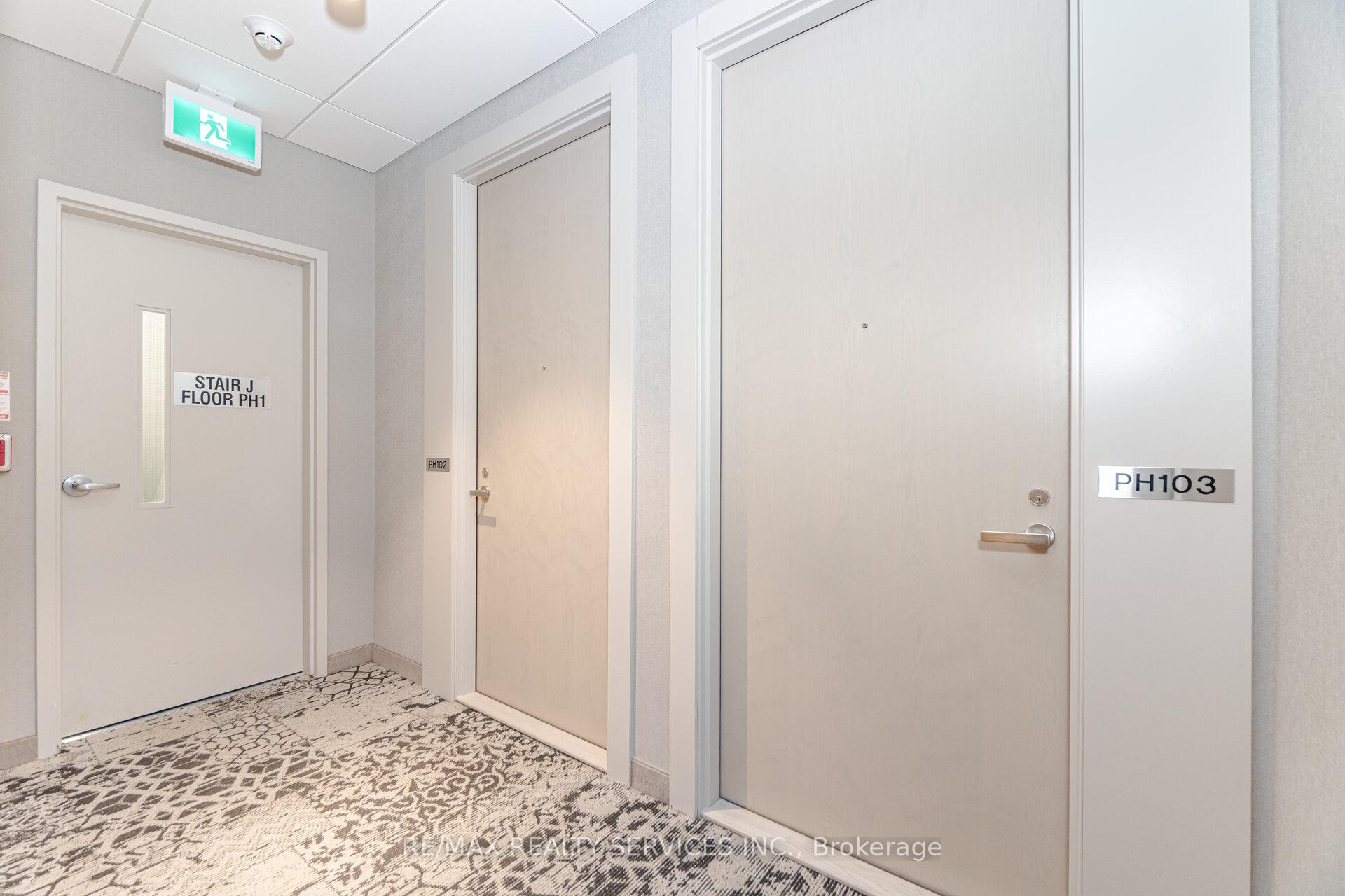 Photo 8 of Unit PH103, 138 Downes Street, Toronto, Waterfront Communities — HOMEH