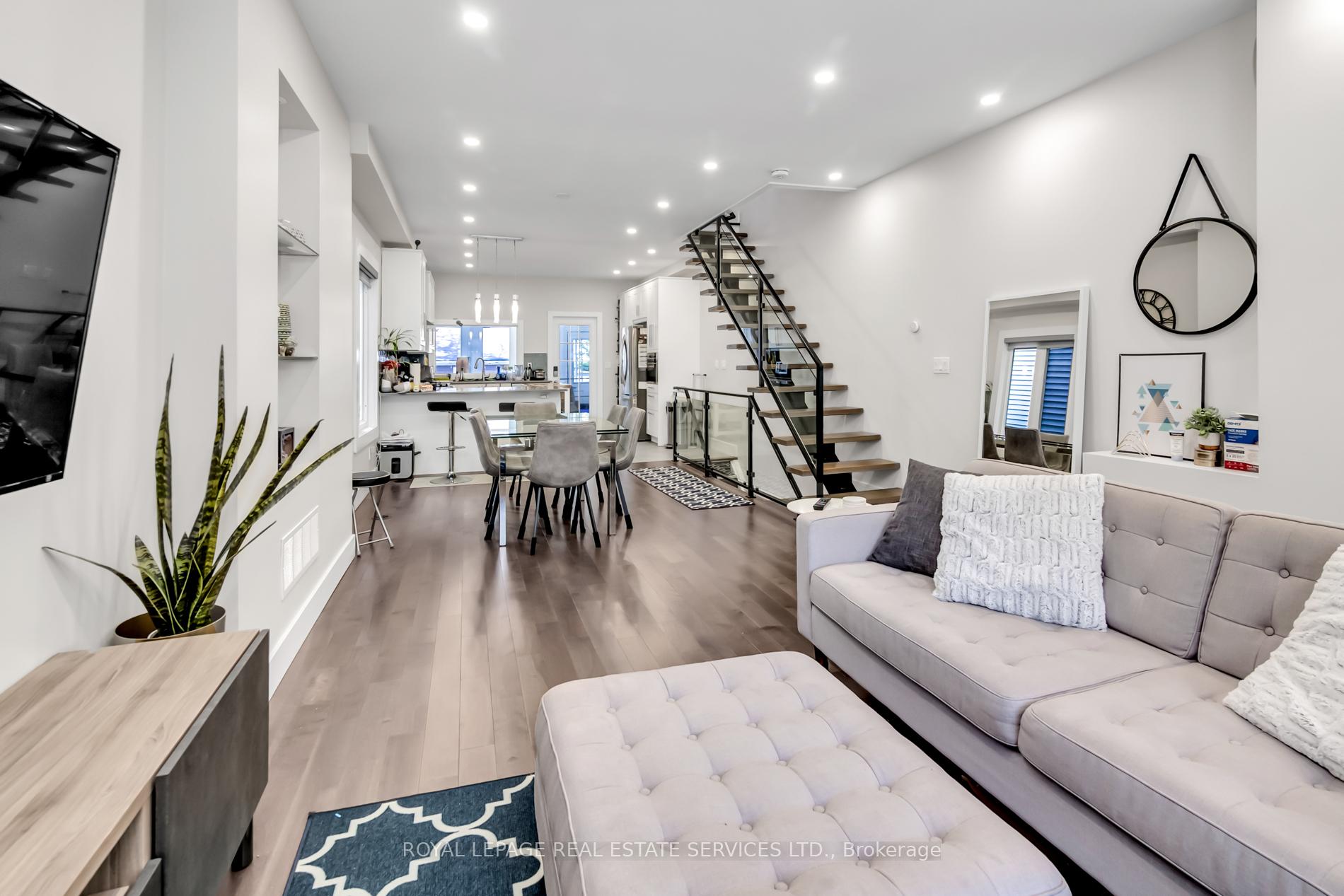 Photo 16 of 129 Langford Avenue, Toronto, Danforth — HOMEH