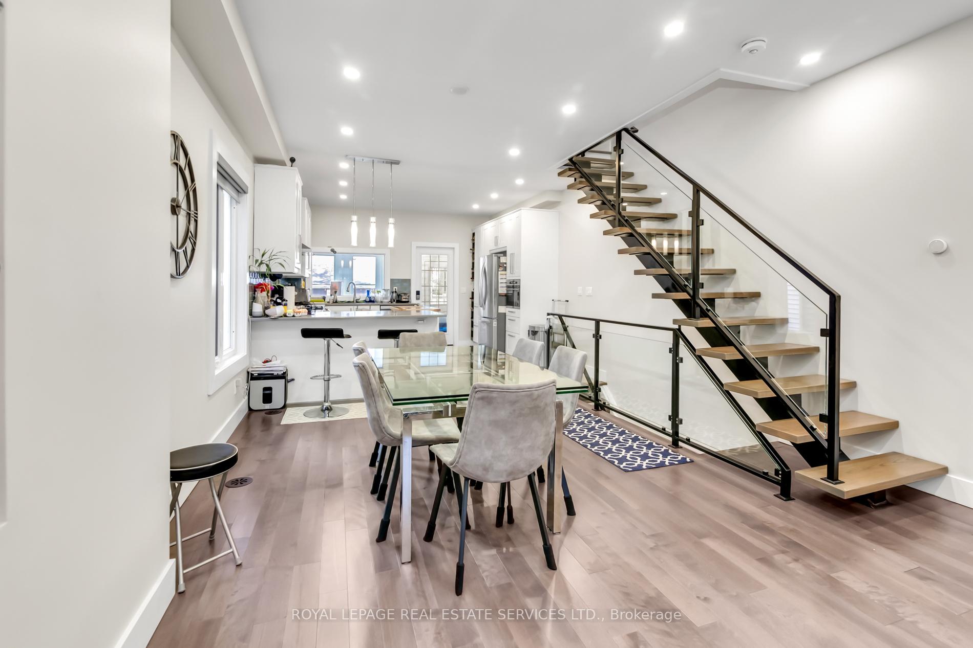 Photo 22 of 129 Langford Avenue, Toronto, Danforth — HOMEH